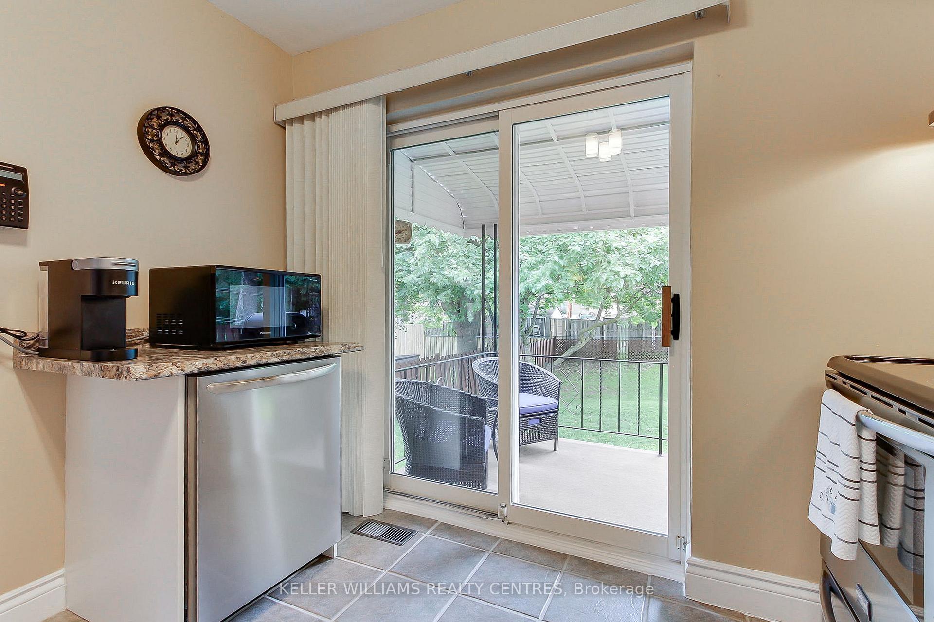 Photo 14 of 74 Boothbay Crescent, Newmarket, Central Newmarket — HOMEH