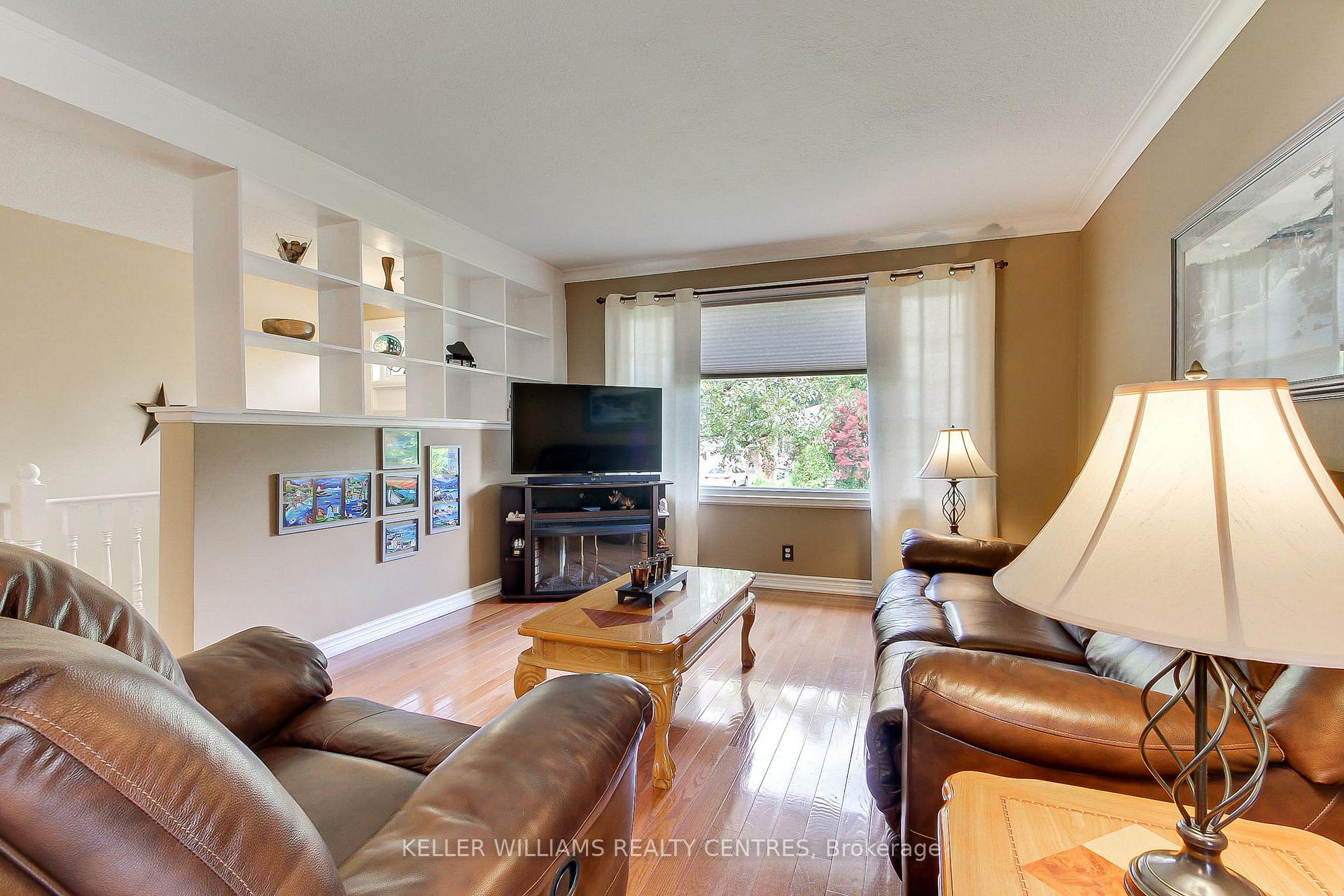 Photo 20 of 74 Boothbay Crescent, Newmarket, Central Newmarket — HOMEH