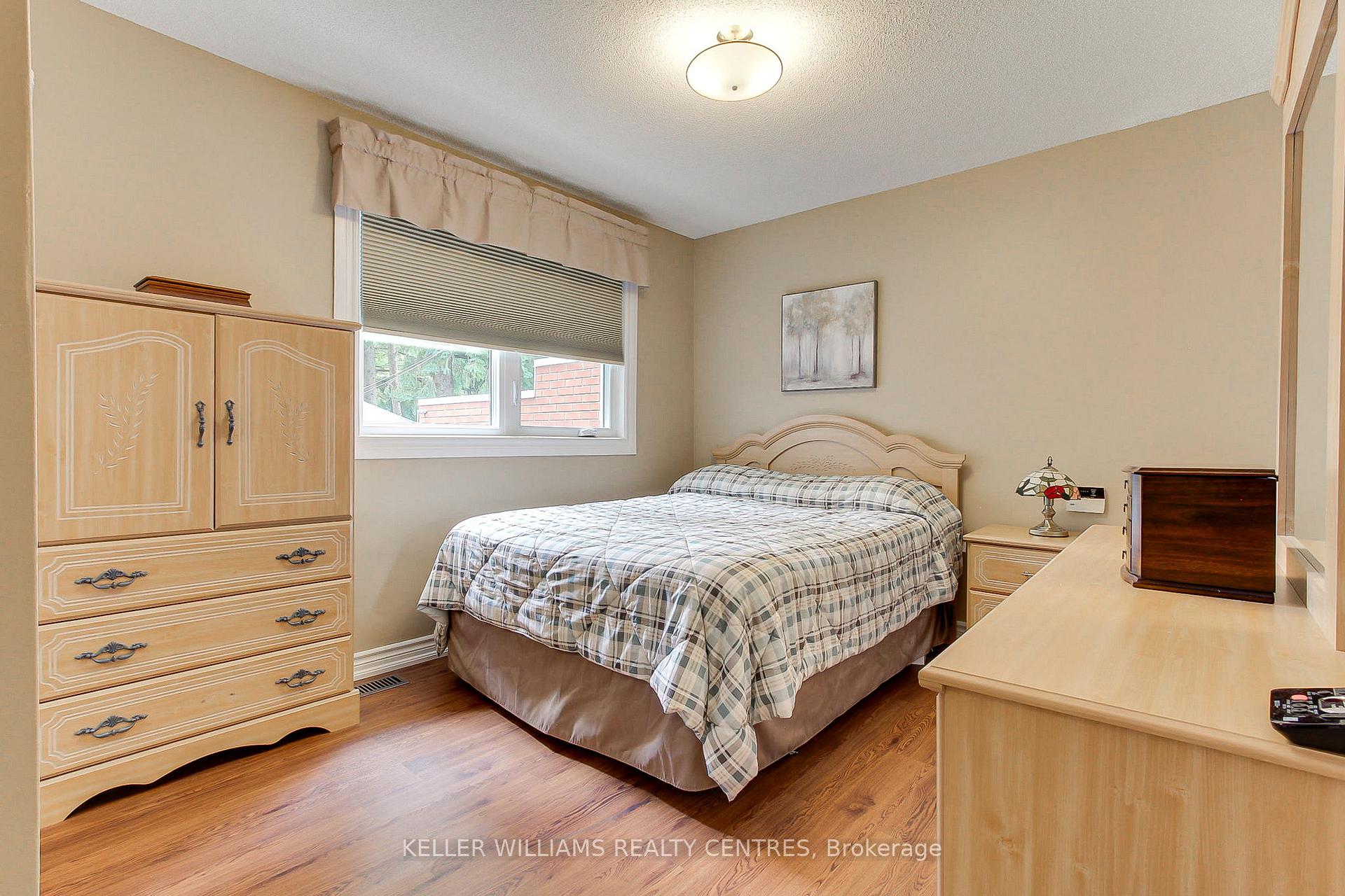Photo 24 of 74 Boothbay Crescent, Newmarket, Central Newmarket — HOMEH