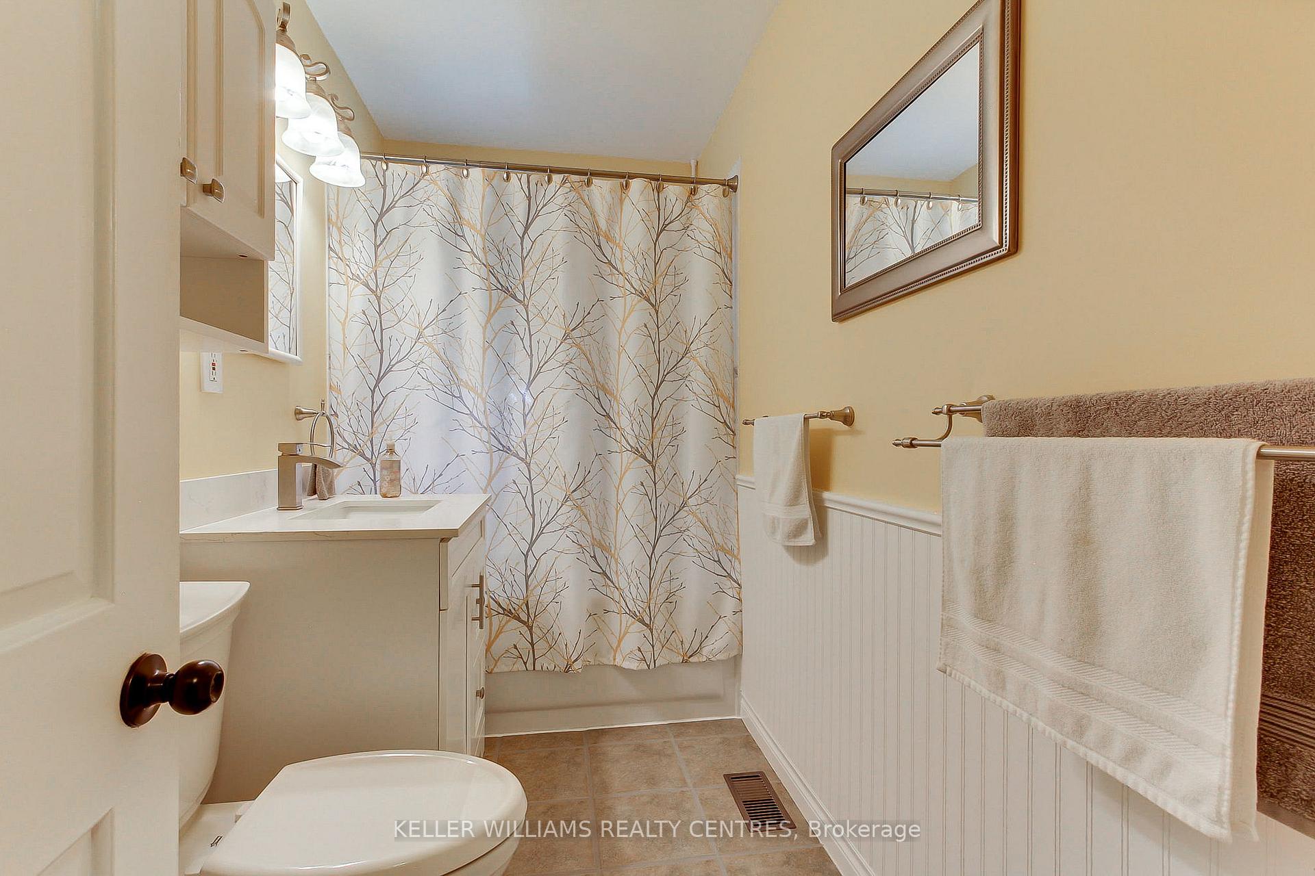 Photo 29 of 74 Boothbay Crescent, Newmarket, Central Newmarket — HOMEH