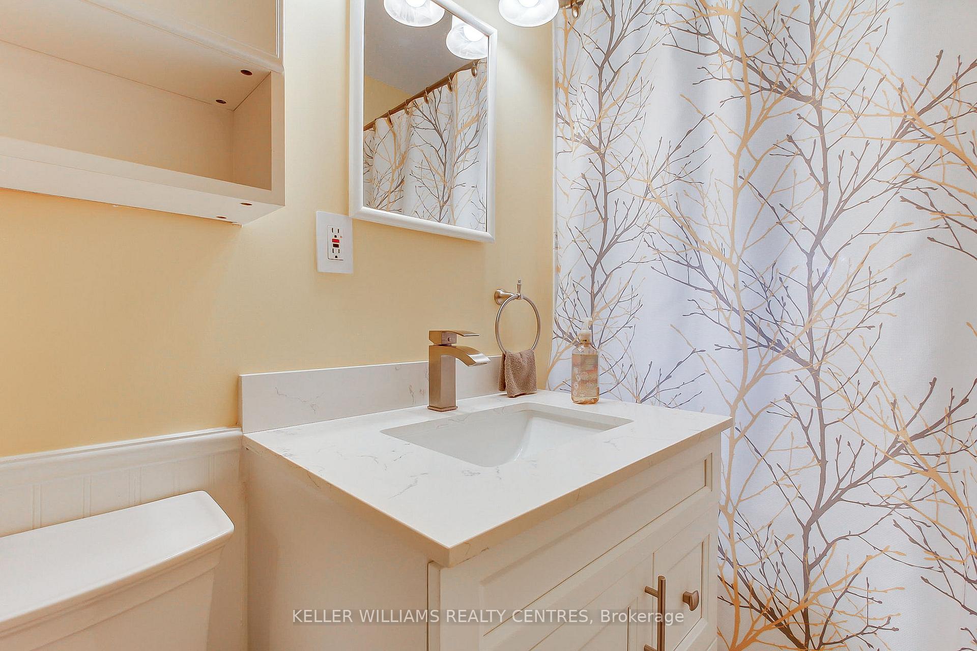 Photo 30 of 74 Boothbay Crescent, Newmarket, Central Newmarket — HOMEH