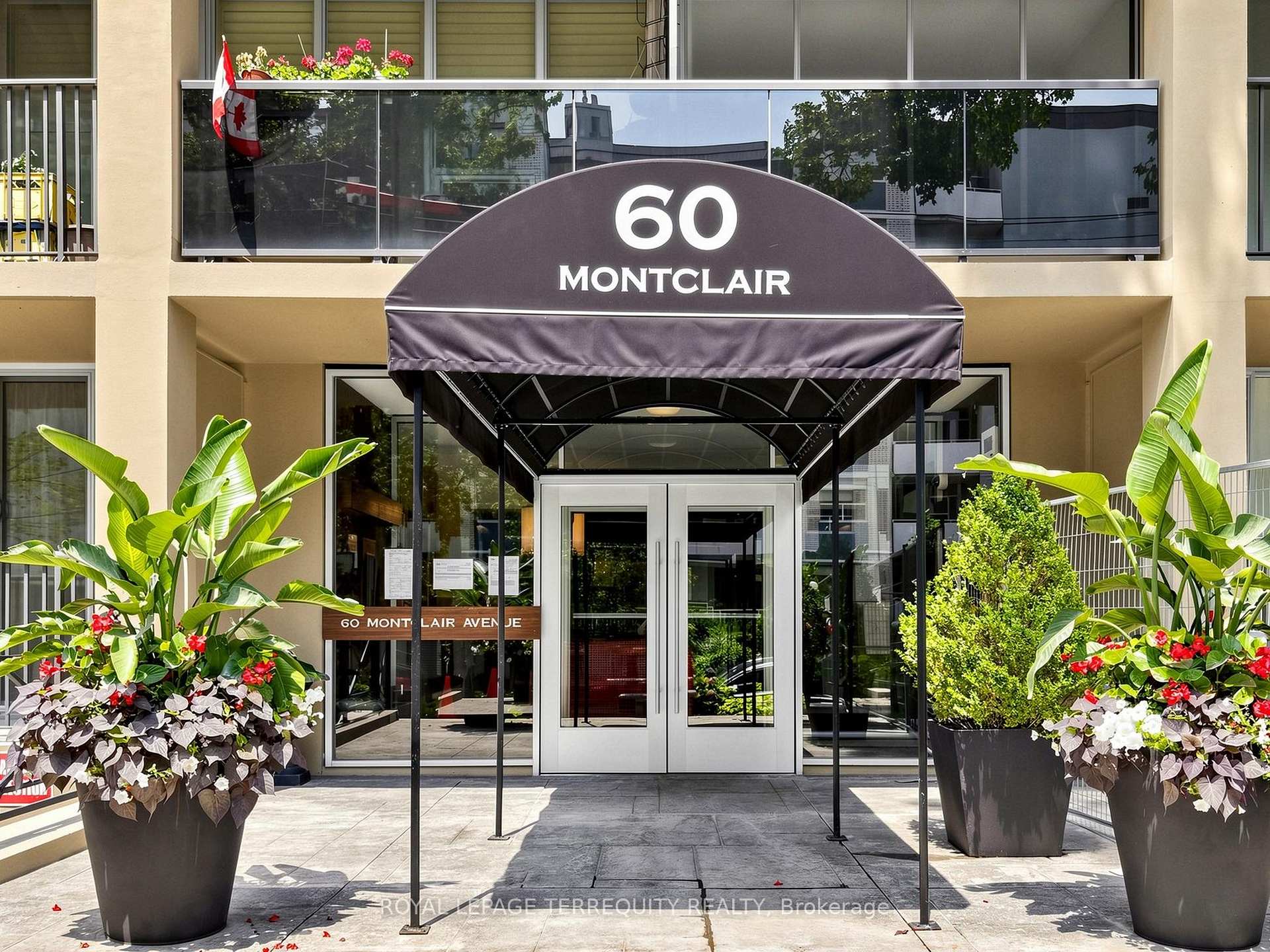 Photo 4 of Unit 402, 60 Montclair Avenue, Toronto, Forest Hill South — HOMEH