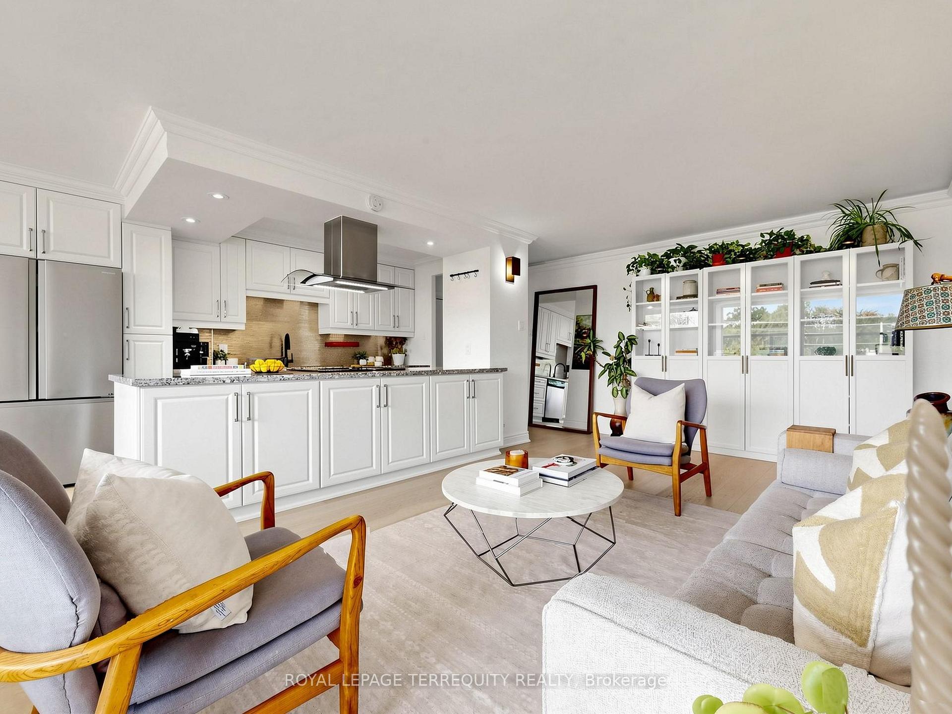 Photo 11 of Unit 402, 60 Montclair Avenue, Toronto, Forest Hill South — HOMEH