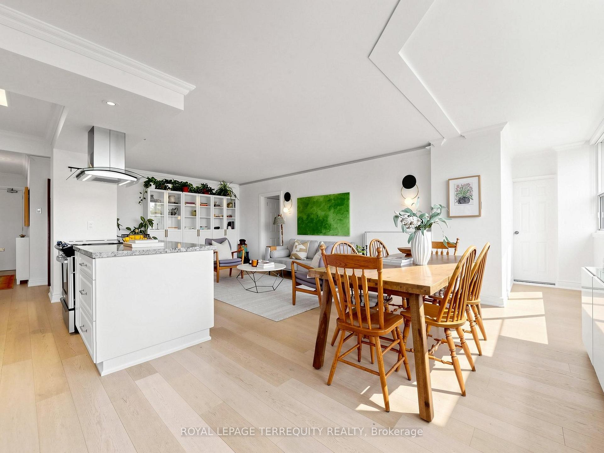 Photo 12 of Unit 402, 60 Montclair Avenue, Toronto, Forest Hill South — HOMEH