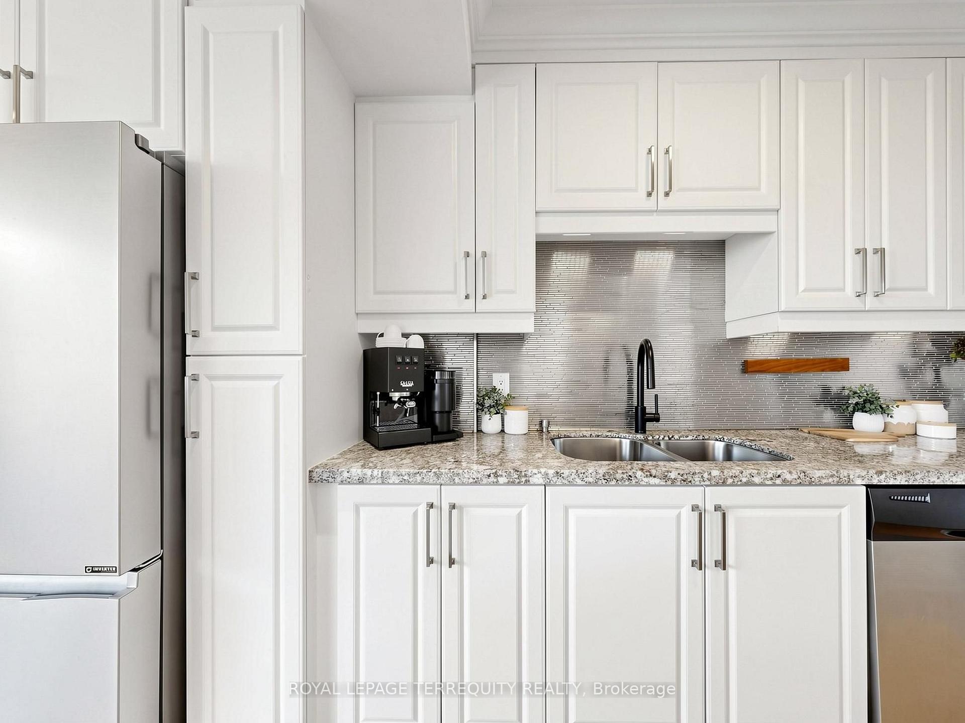Photo 18 of Unit 402, 60 Montclair Avenue, Toronto, Forest Hill South — HOMEH