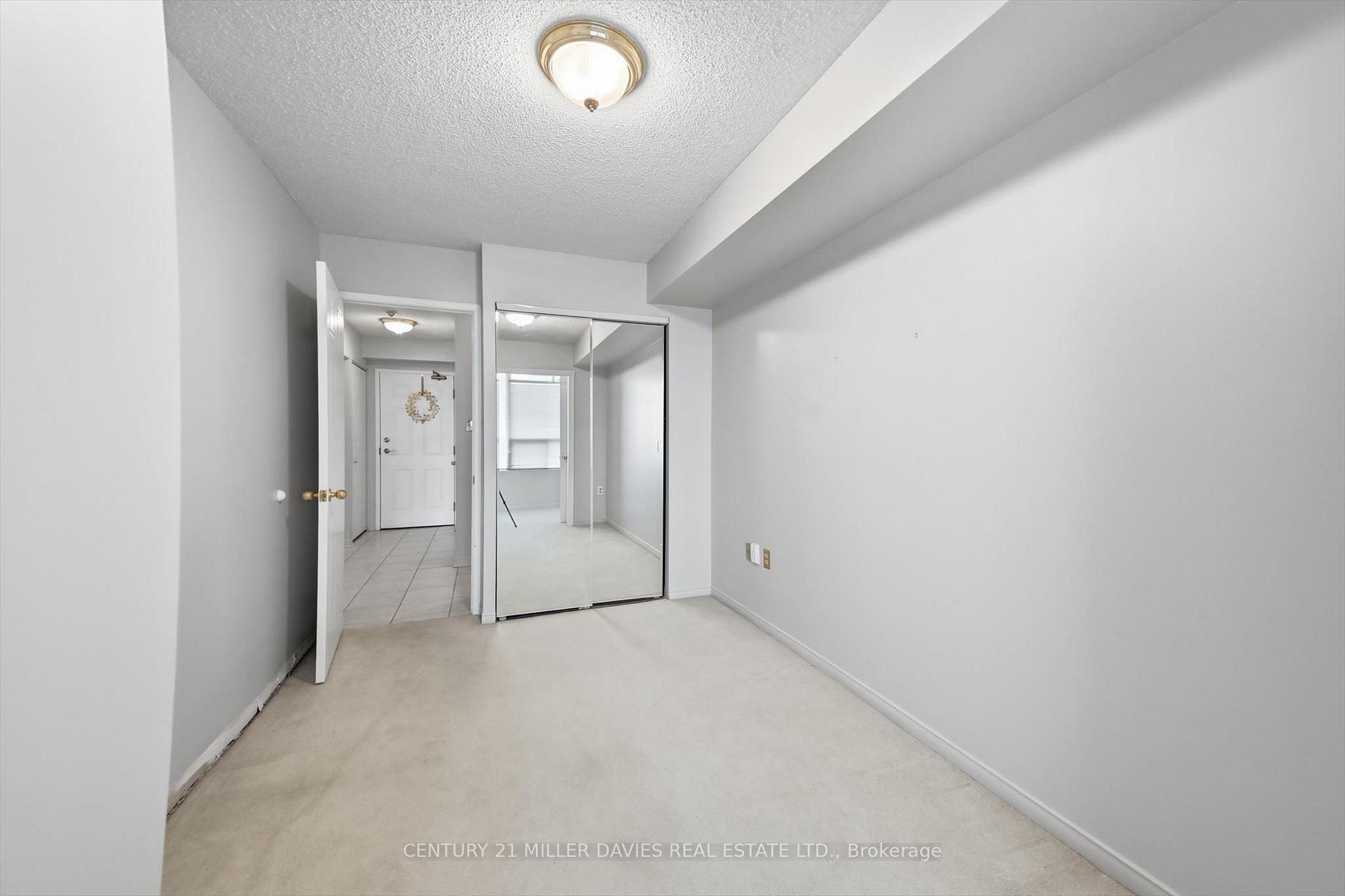 Photo 14 of Unit 808, 1270 Maple Crossing Boulevard, Burlington, Brant — HOMEH
