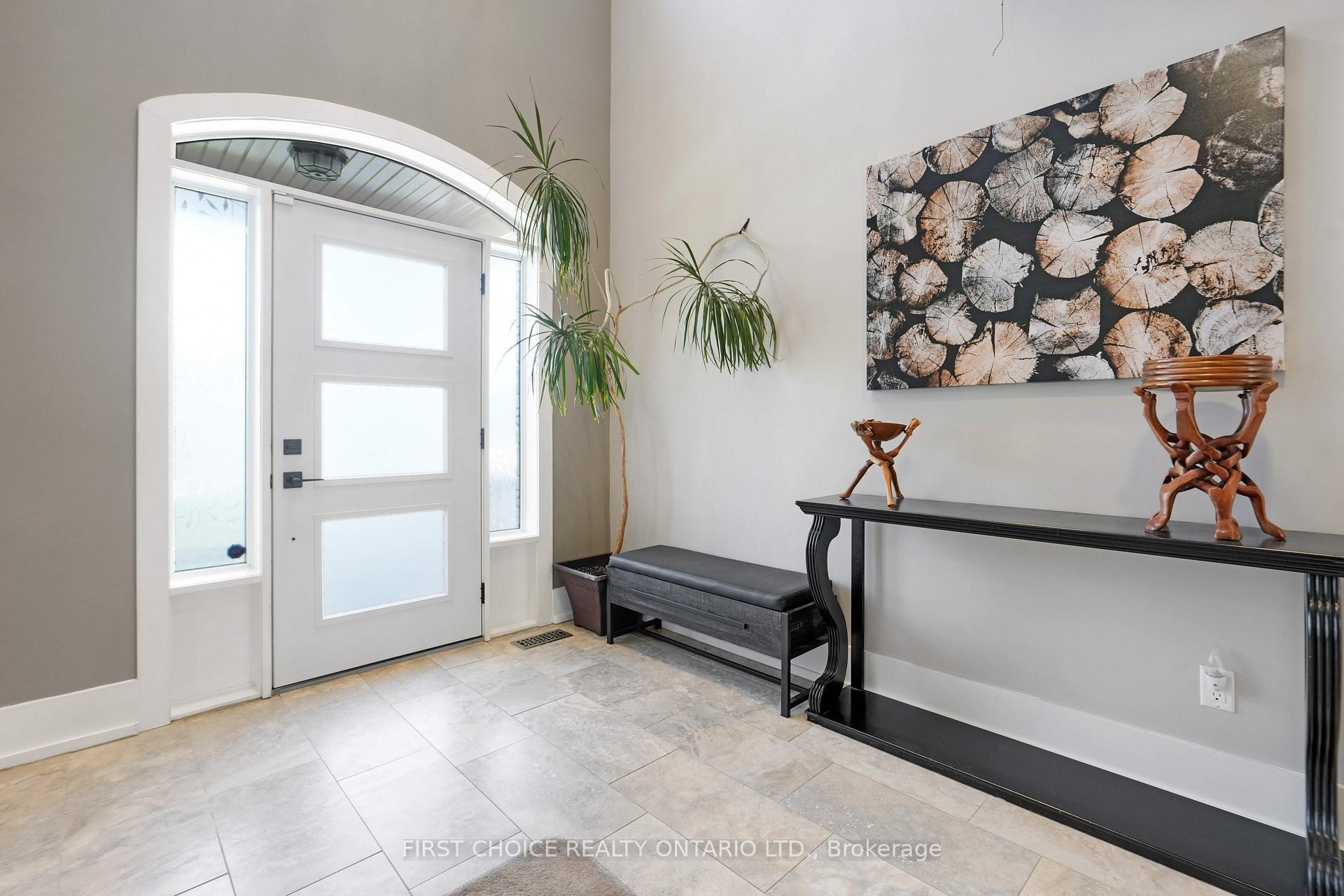 Photo 3 of 38 Withrow Avenue, Ottawa, Meadowlands/St. Claire Gardens — HOMEH