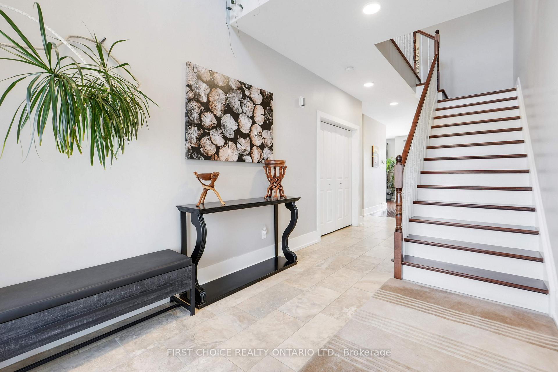 Photo 4 of 38 Withrow Avenue, Ottawa, Meadowlands/St. Claire Gardens — HOMEH