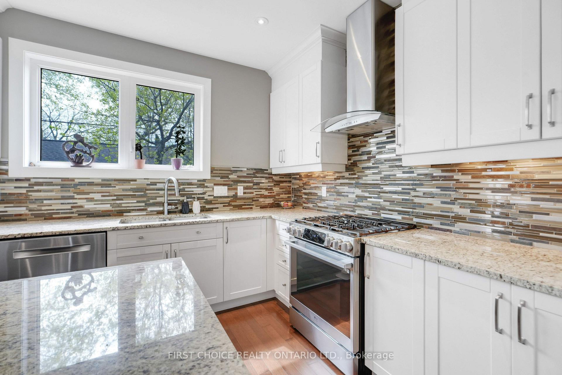 Photo 11 of 38 Withrow Avenue, Ottawa, Meadowlands/St. Claire Gardens — HOMEH