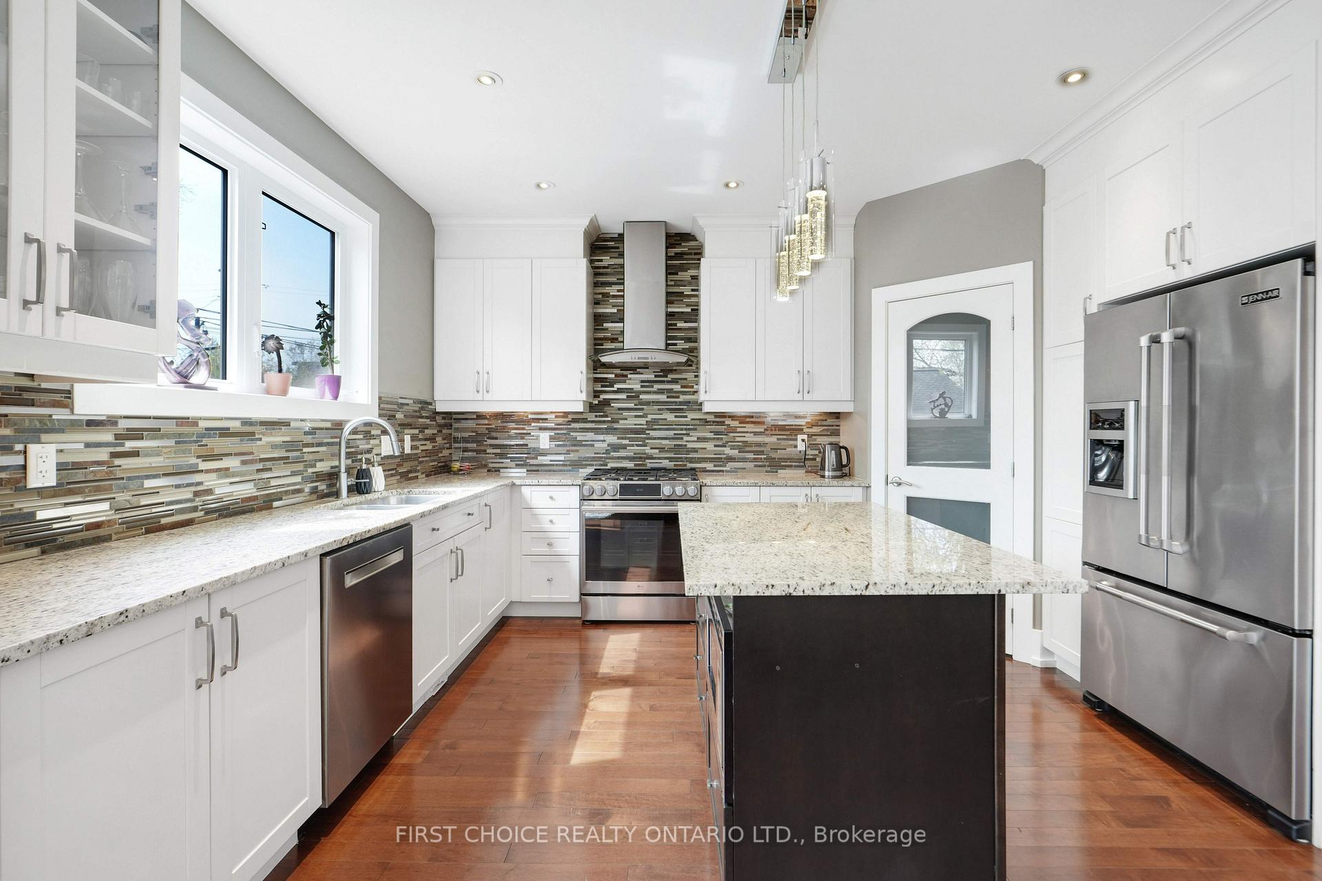Photo 14 of 38 Withrow Avenue, Ottawa, Meadowlands/St. Claire Gardens — HOMEH