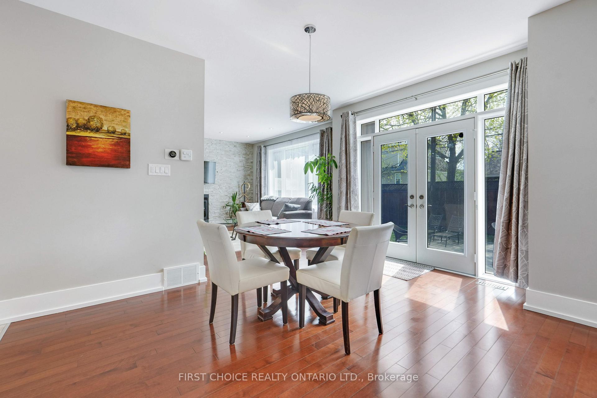 Photo 15 of 38 Withrow Avenue, Ottawa, Meadowlands/St. Claire Gardens — HOMEH