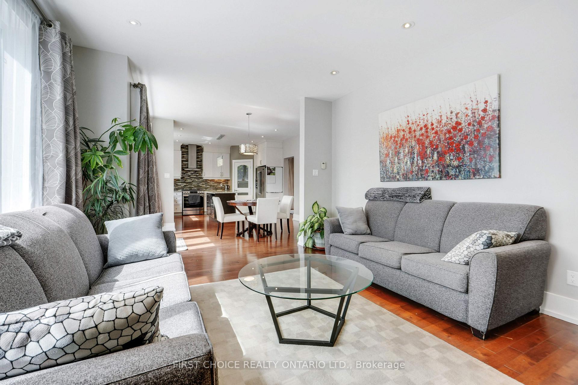 Photo 19 of 38 Withrow Avenue, Ottawa, Meadowlands/St. Claire Gardens — HOMEH