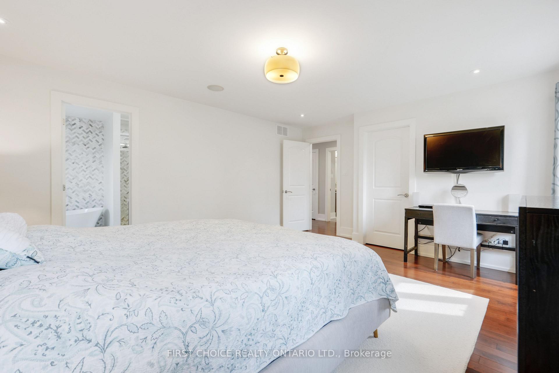 Photo 21 of 38 Withrow Avenue, Ottawa, Meadowlands/St. Claire Gardens — HOMEH