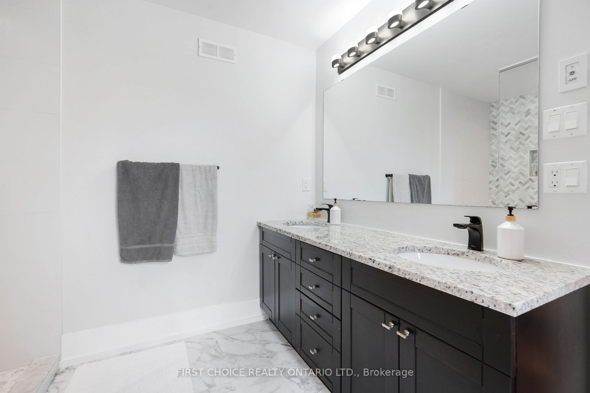 Photo 24 of 38 Withrow Avenue, Ottawa, Meadowlands/St. Claire Gardens — HOMEH