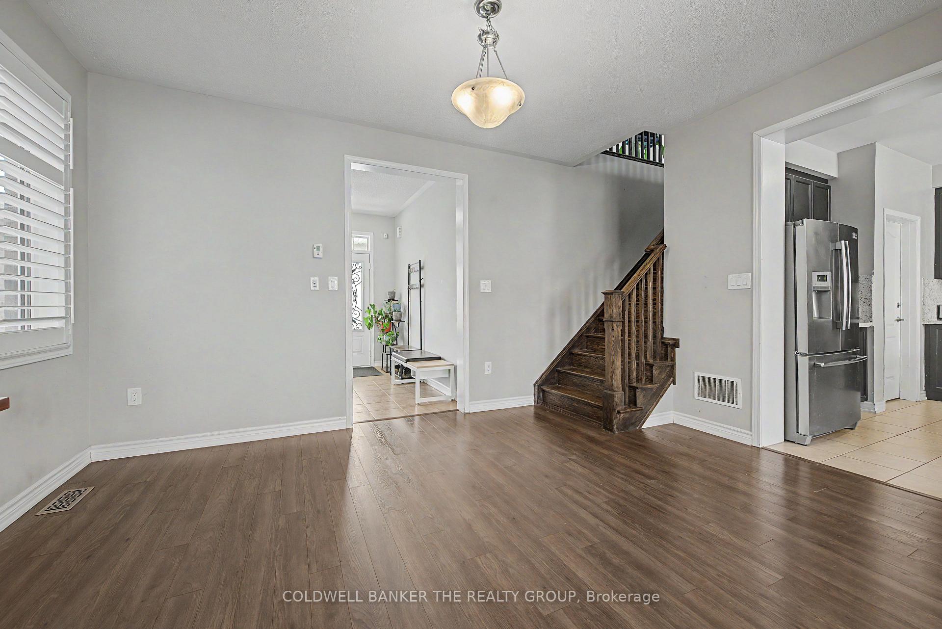 Photo 8 of 94 Enford Crescent, Brampton, Northwest Brampton — HOMEH