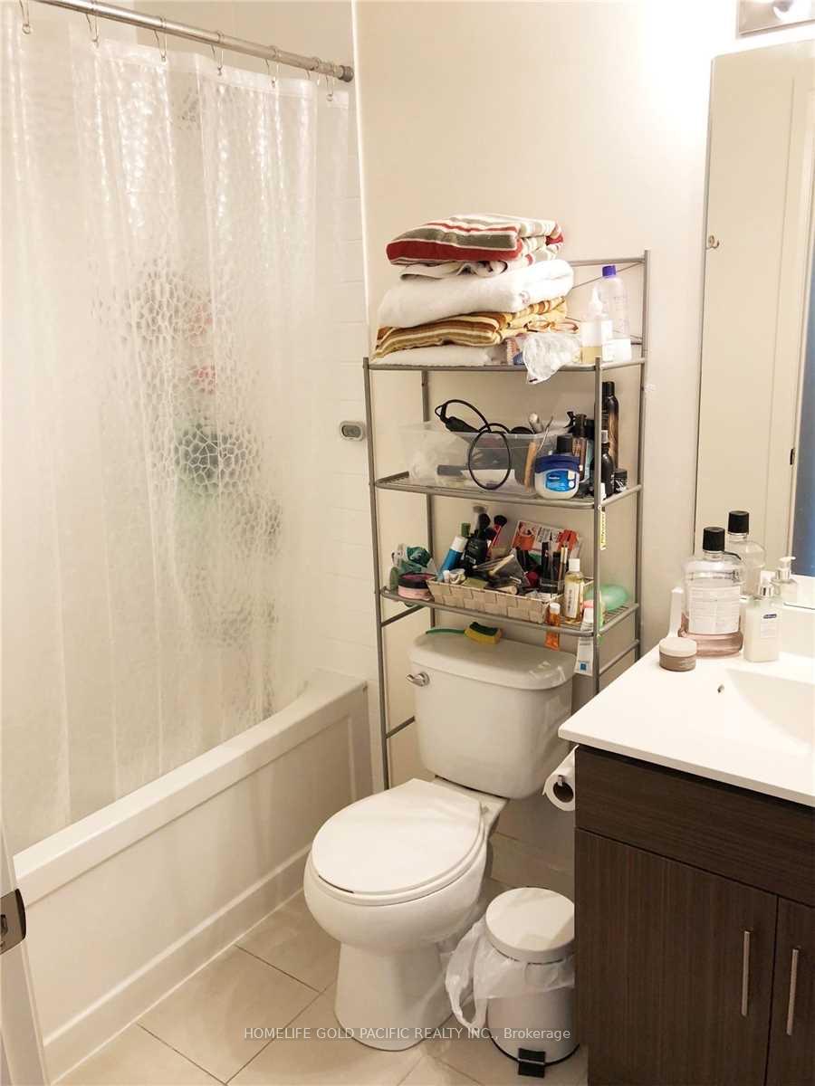 Photo 8 of Unit 506, 68 Canterbury Place, North York, Willowdale West — HOMEH