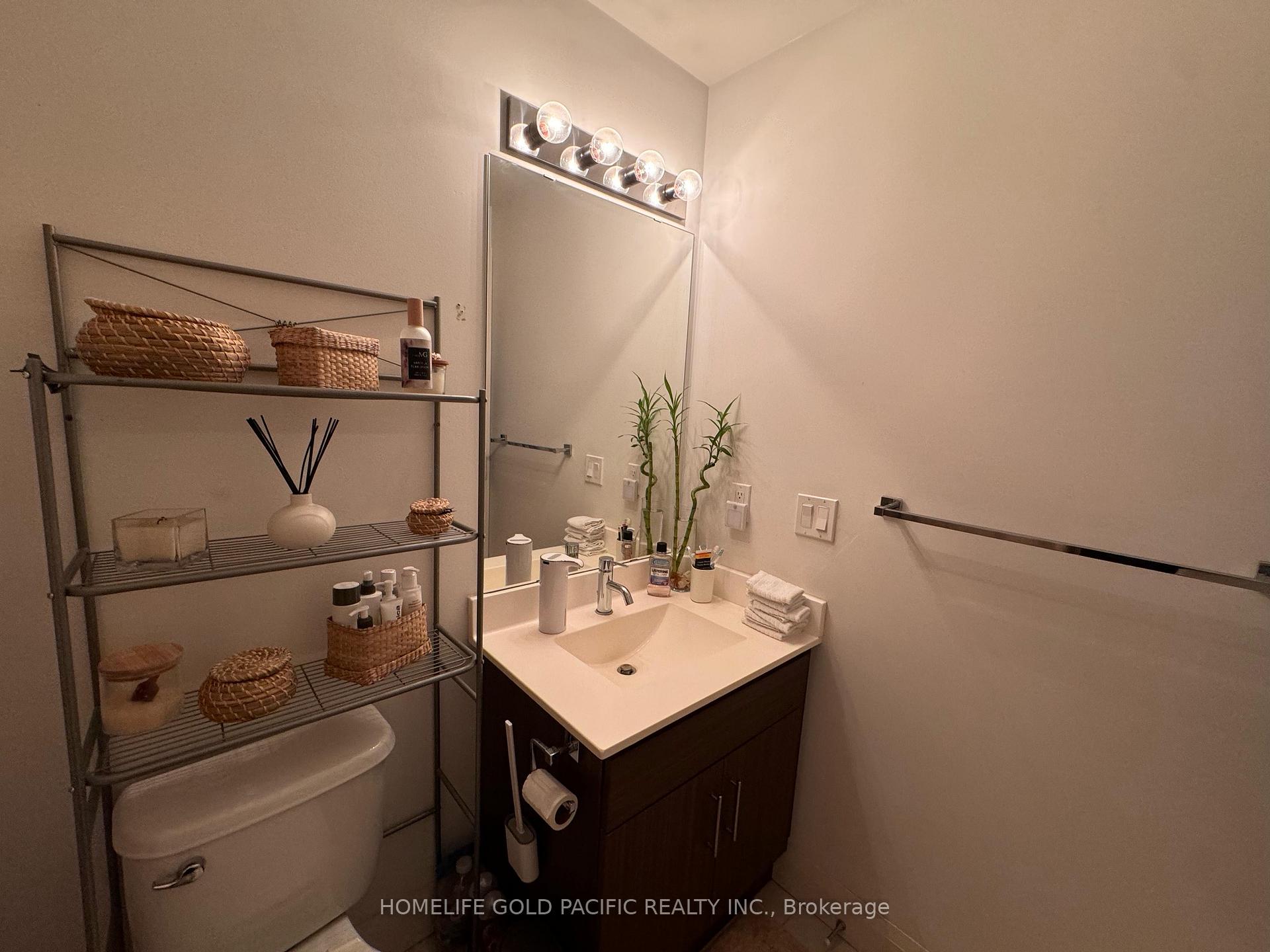 Photo 9 of Unit 506, 68 Canterbury Place, North York, Willowdale West — HOMEH
