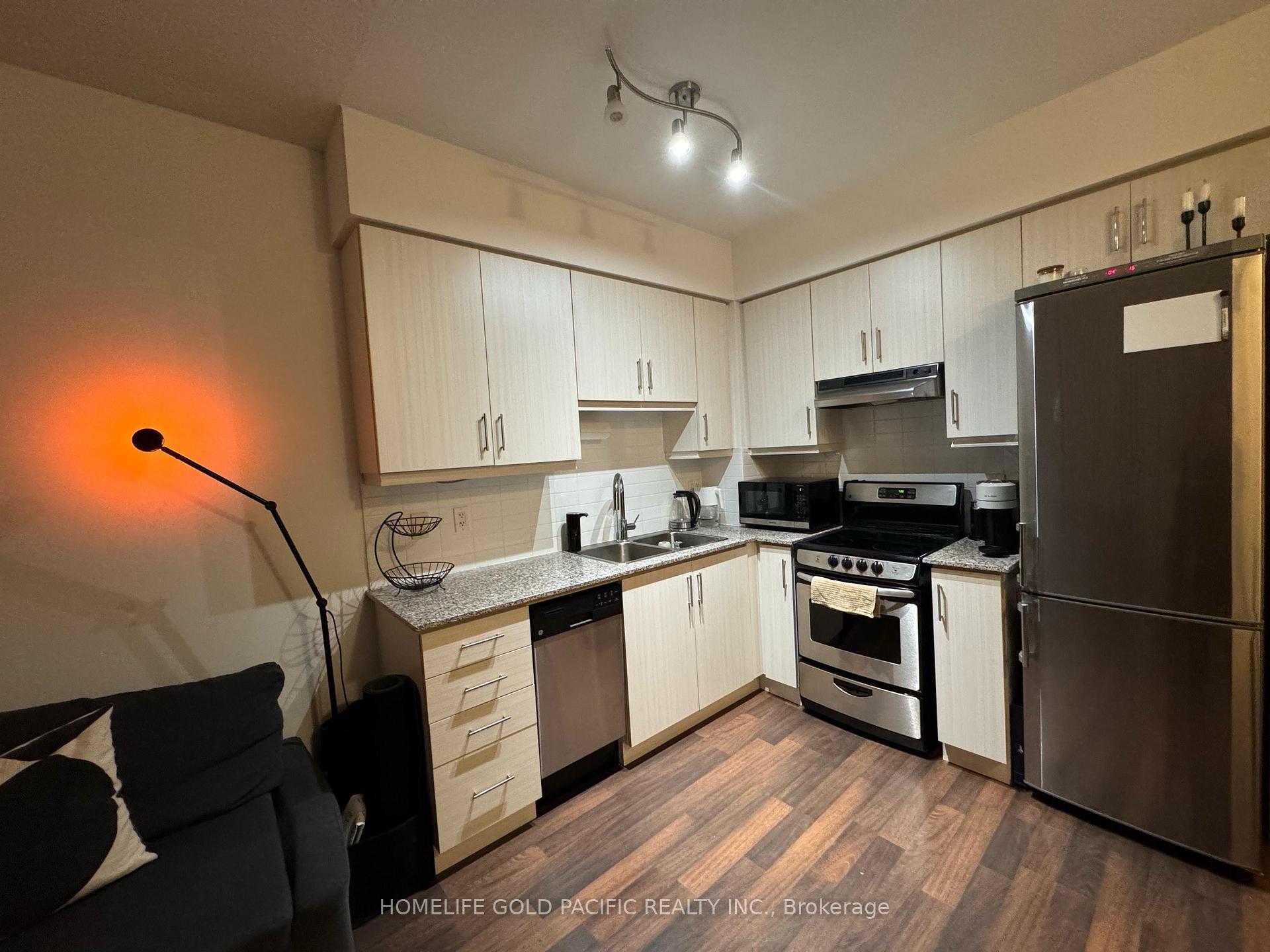 Photo 13 of Unit 506, 68 Canterbury Place, North York, Willowdale West — HOMEH