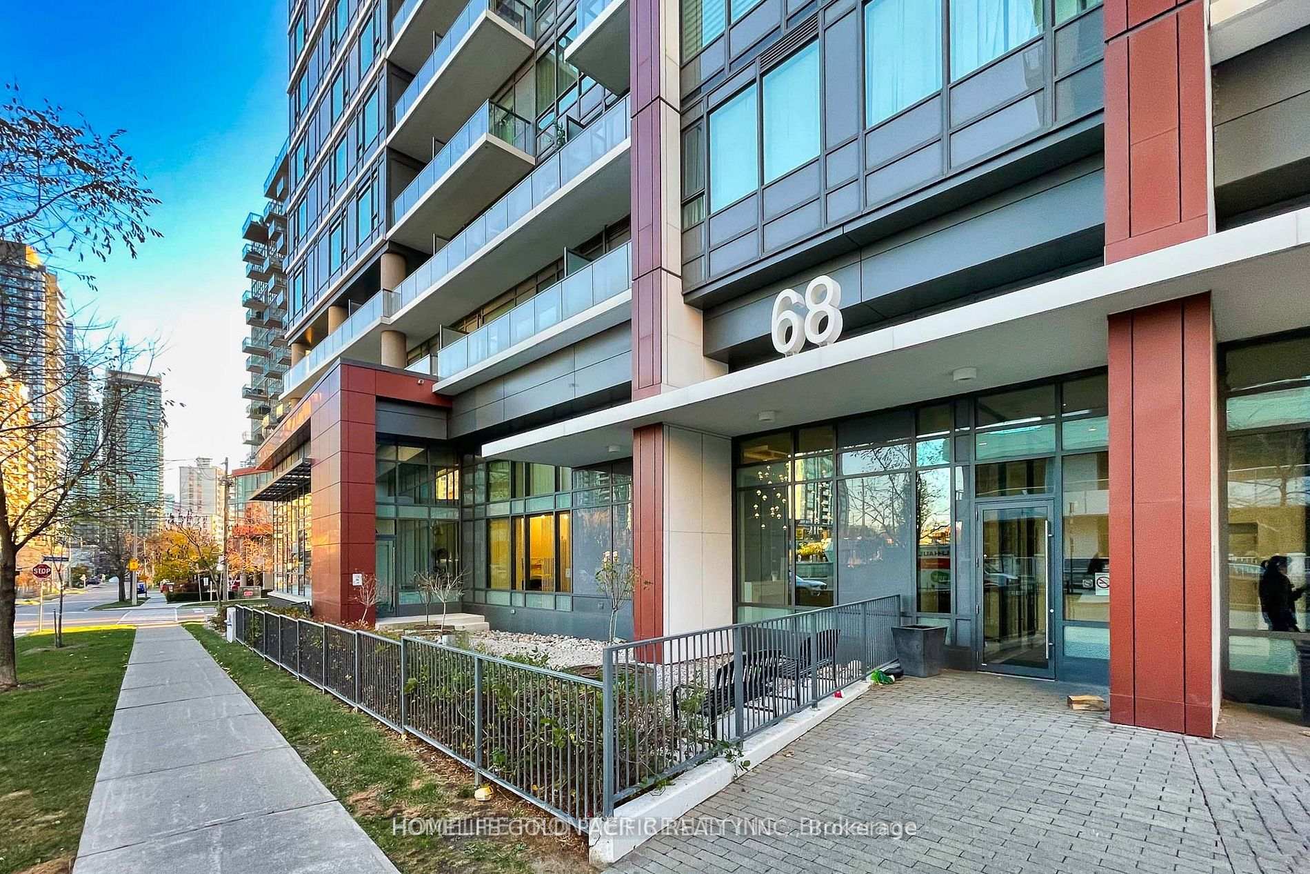 Photo 20 of Unit 506, 68 Canterbury Place, North York, Willowdale West — HOMEH