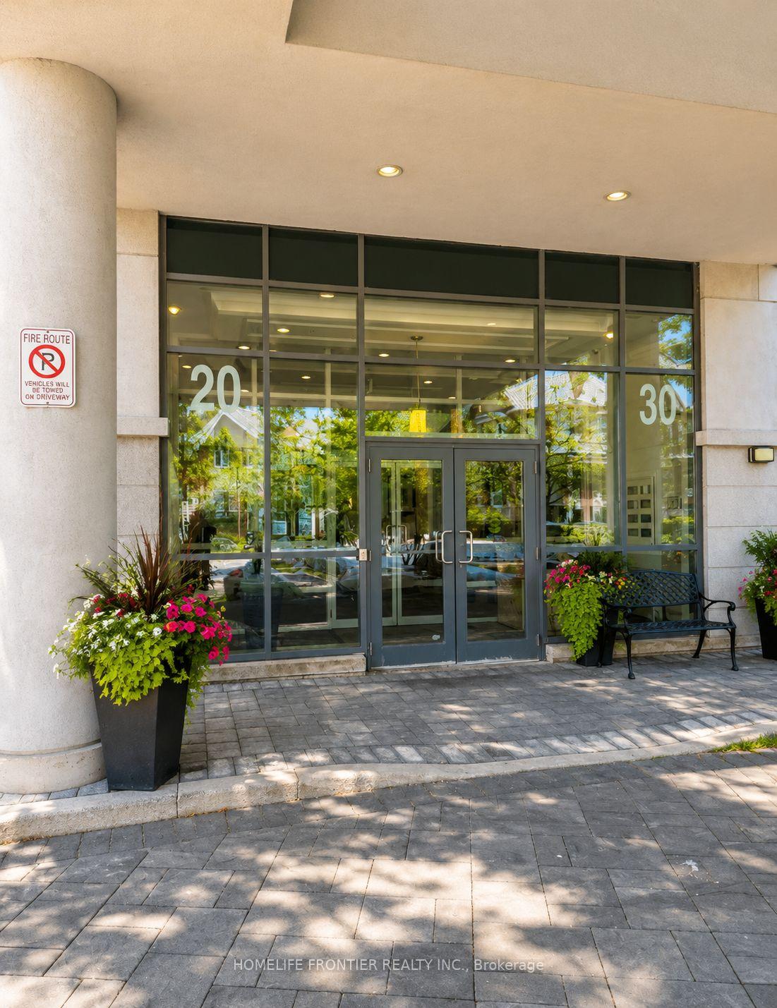 Photo 2 of Unit 509, 20 North Park Road, Vaughan, Beverley Glen — HOMEH