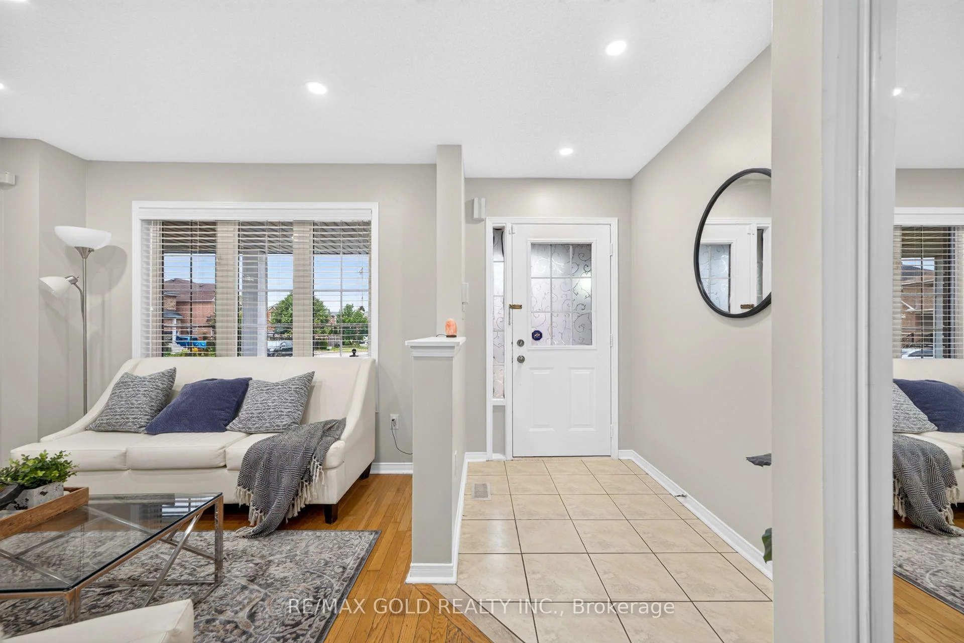 Photo 9 of 52 Junction Crescent, Brampton, Fletcher's Meadow — HOMEH