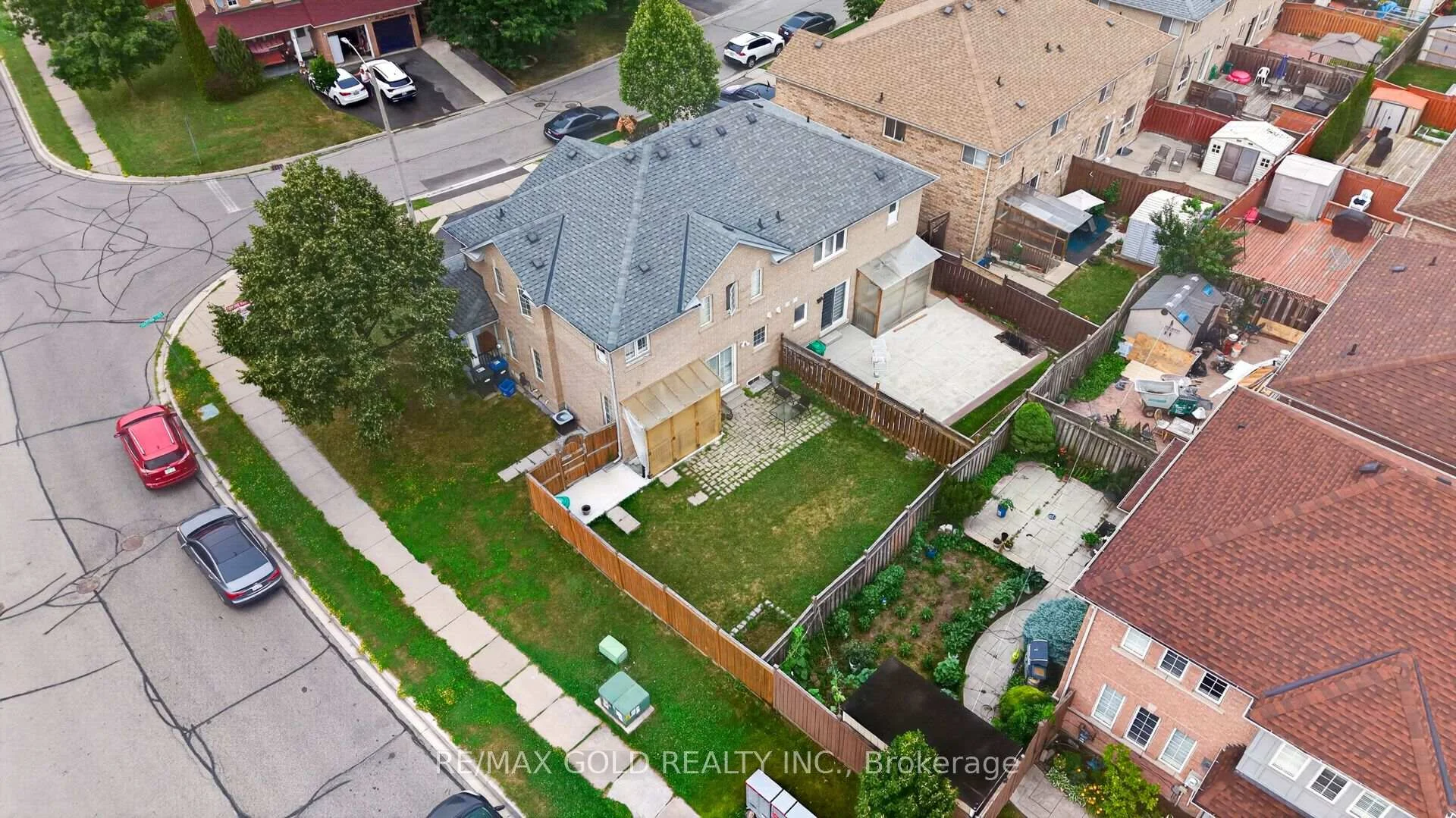 Photo 49 of 52 Junction Crescent, Brampton, Fletcher's Meadow — HOMEH
