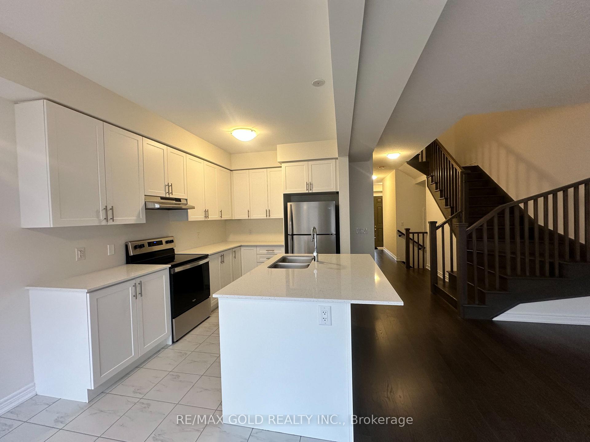 Photo 2 of 147 Broadacre Drive, Kitchener, Huron Park — HOMEH