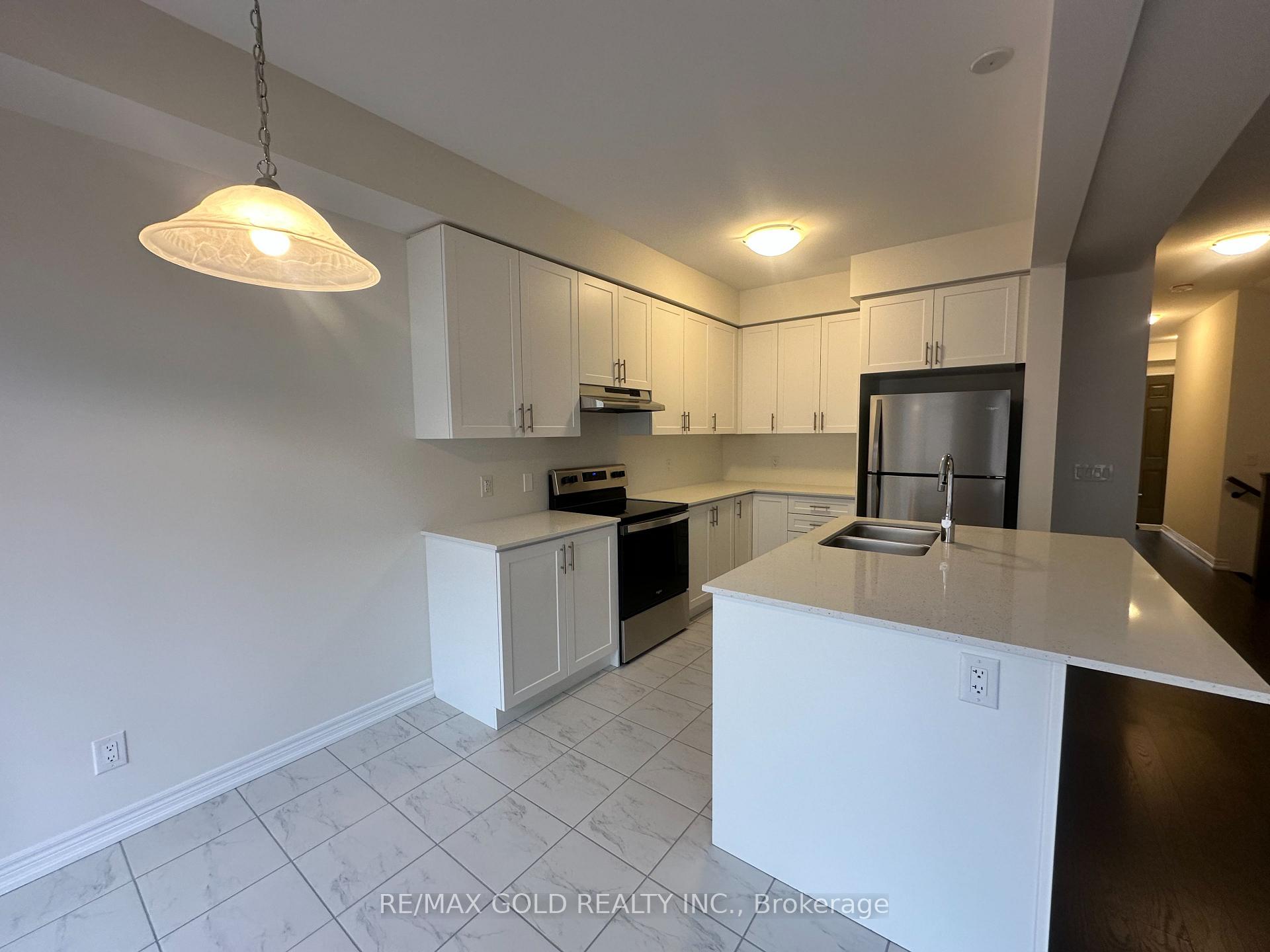 Photo 3 of 147 Broadacre Drive, Kitchener, Huron Park — HOMEH