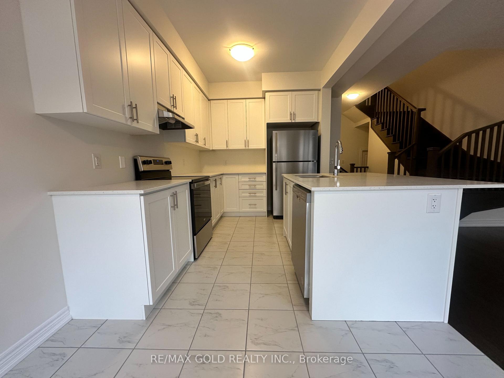 Photo 5 of 147 Broadacre Drive, Kitchener, Huron Park — HOMEH