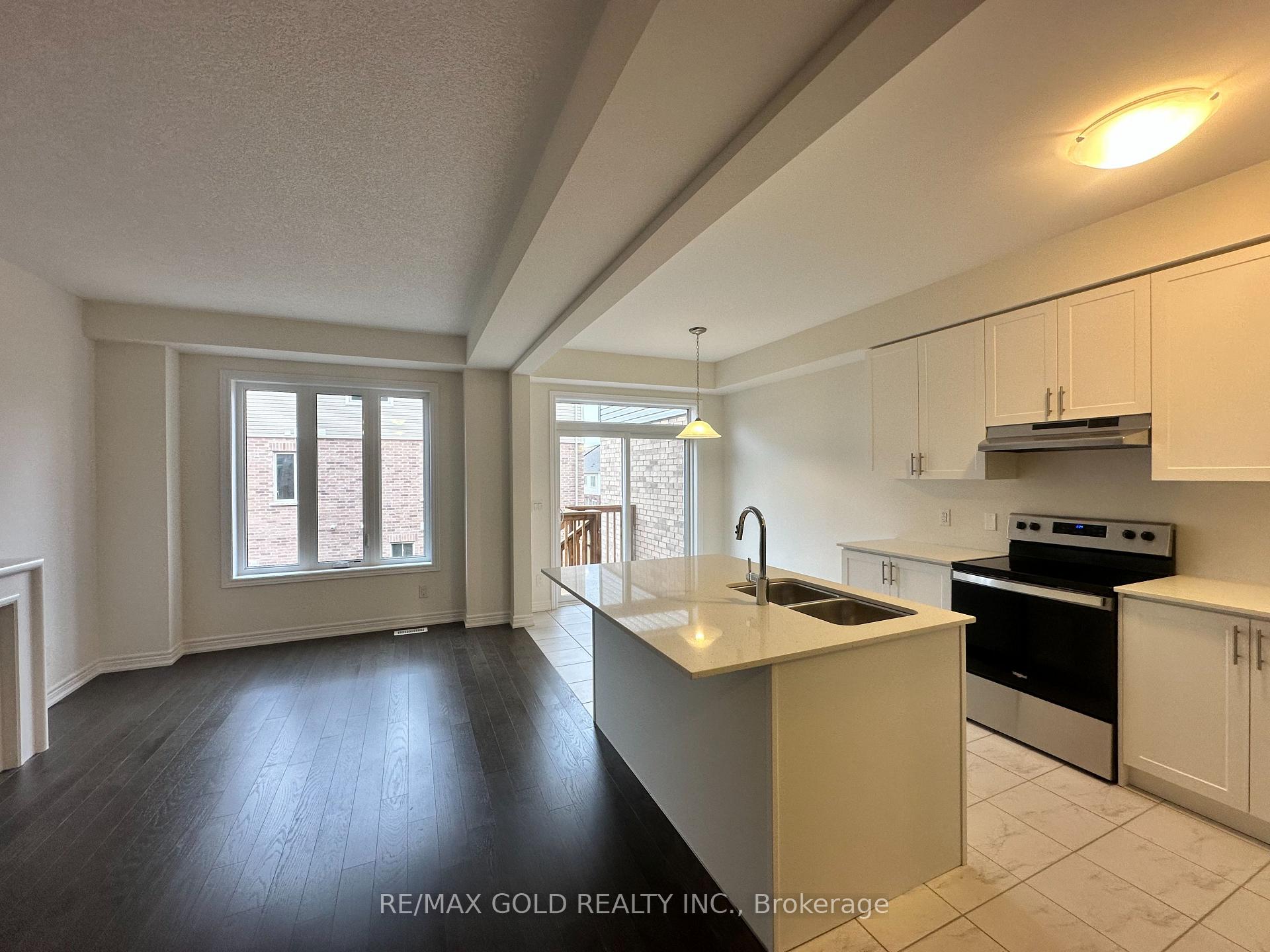 Photo 6 of 147 Broadacre Drive, Kitchener, Huron Park — HOMEH