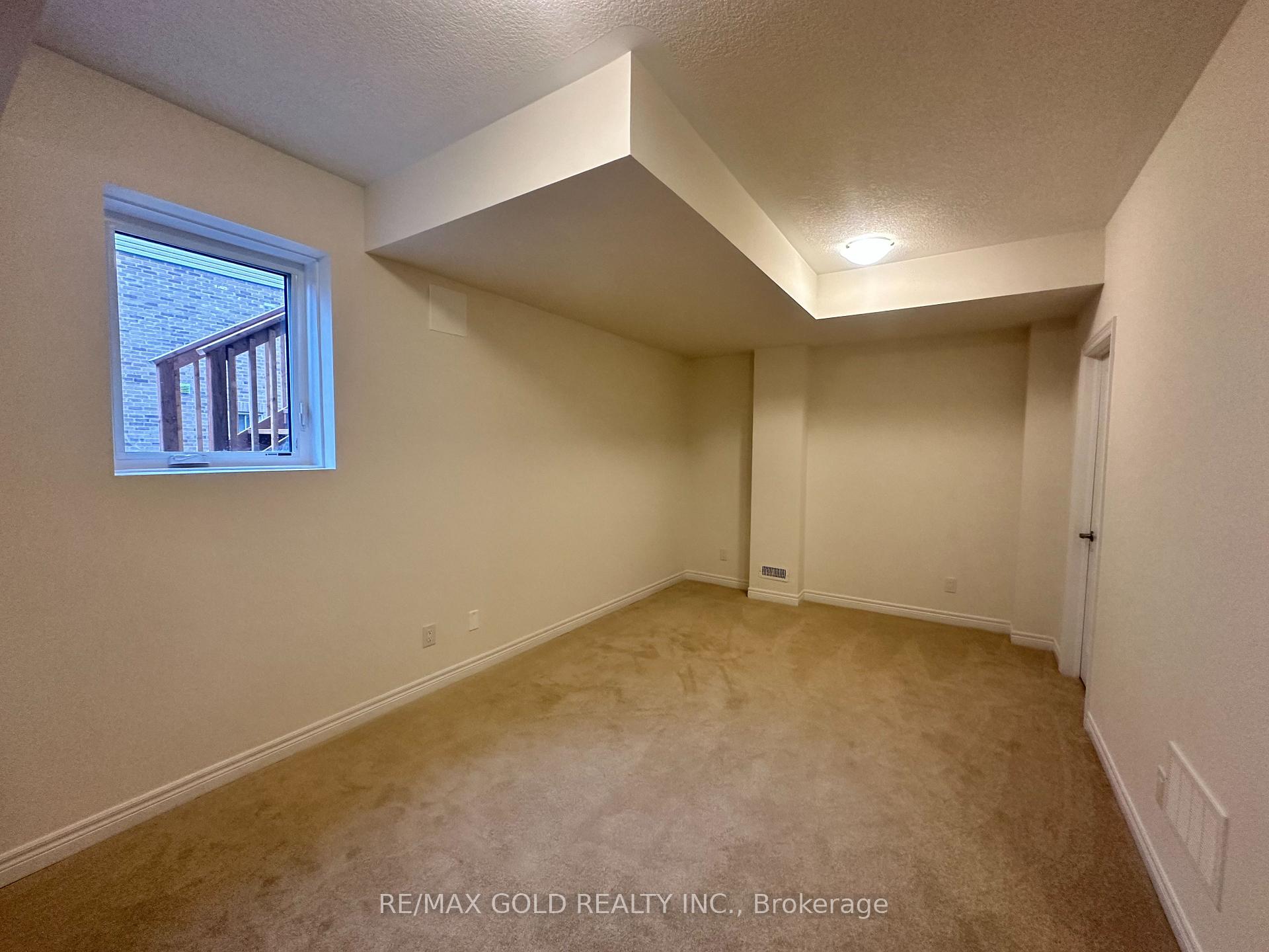 Photo 9 of 147 Broadacre Drive, Kitchener, Huron Park — HOMEH