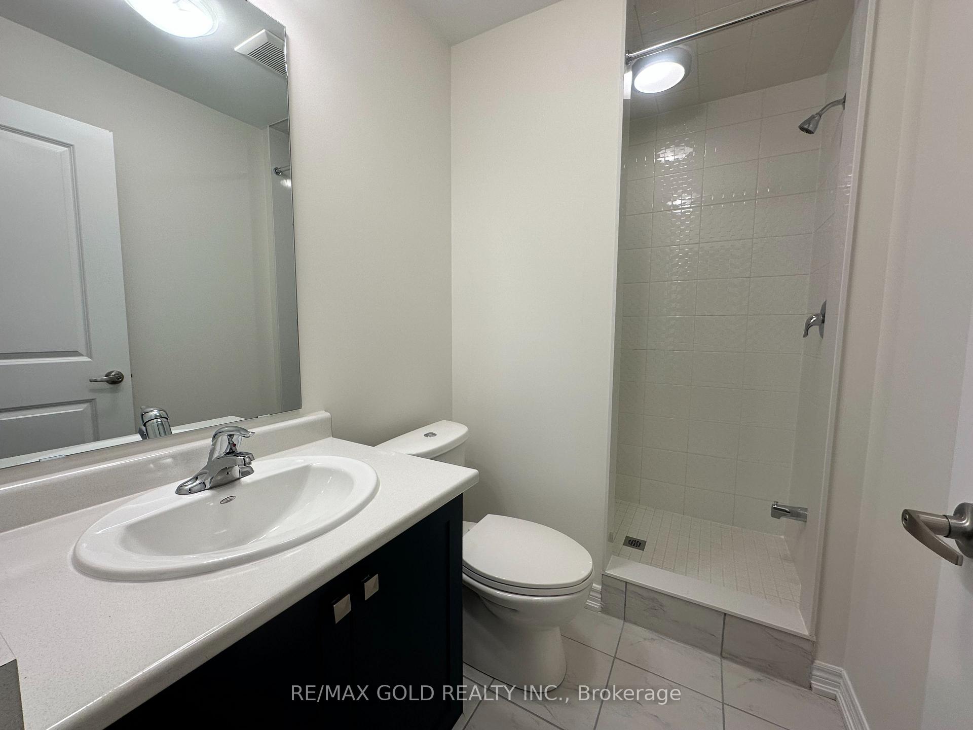 Photo 10 of 147 Broadacre Drive, Kitchener, Huron Park — HOMEH