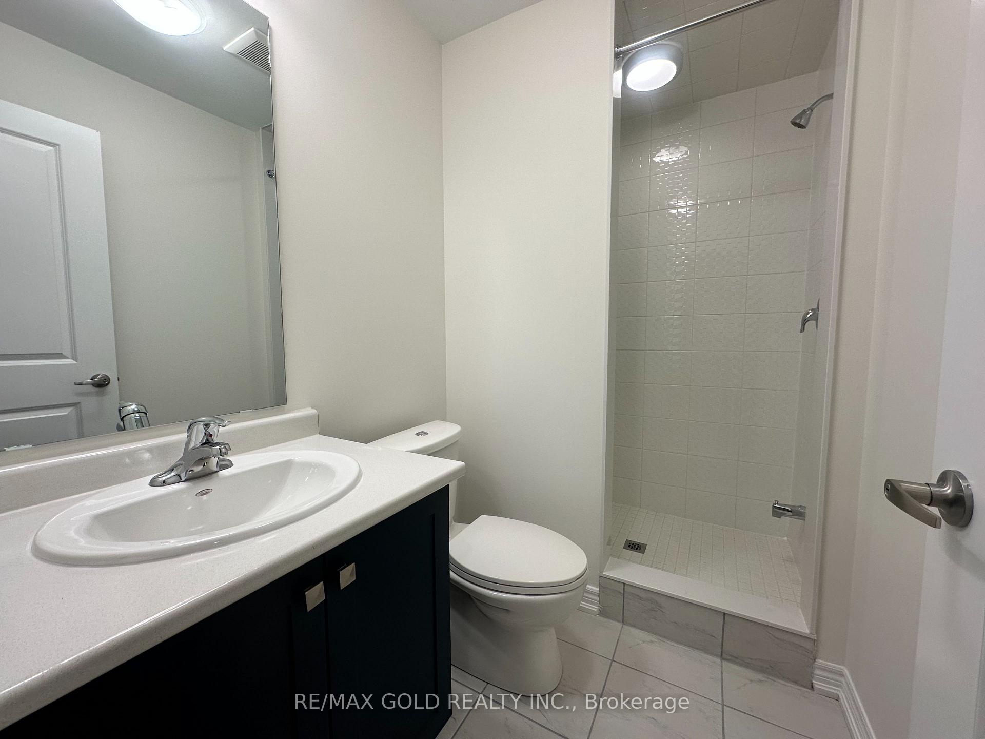 Photo 11 of 147 Broadacre Drive, Kitchener, Huron Park — HOMEH