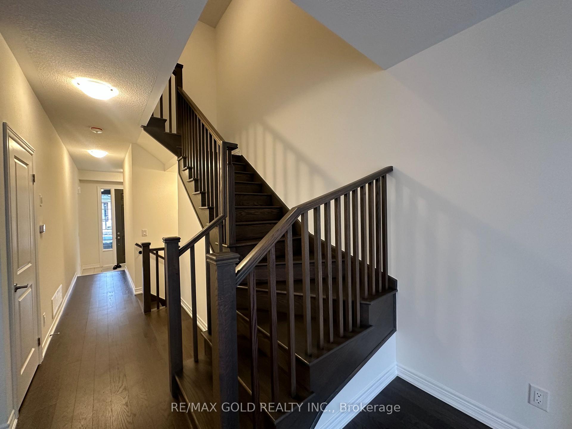 Photo 15 of 147 Broadacre Drive, Kitchener, Huron Park — HOMEH