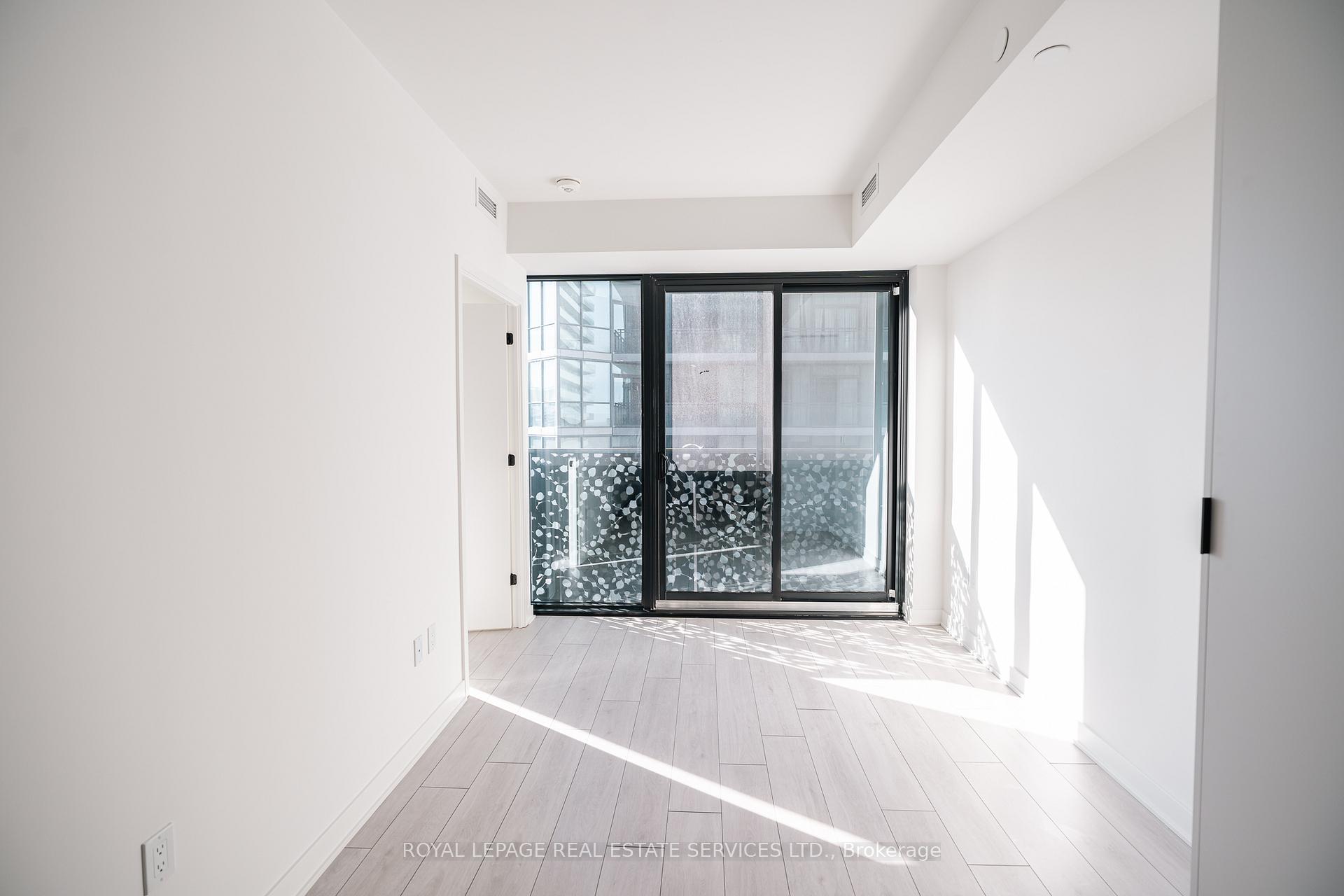 Photo 8 of Unit 4306, 55 Charles Street E, Toronto, Church-Yonge Corridor — HOMEH