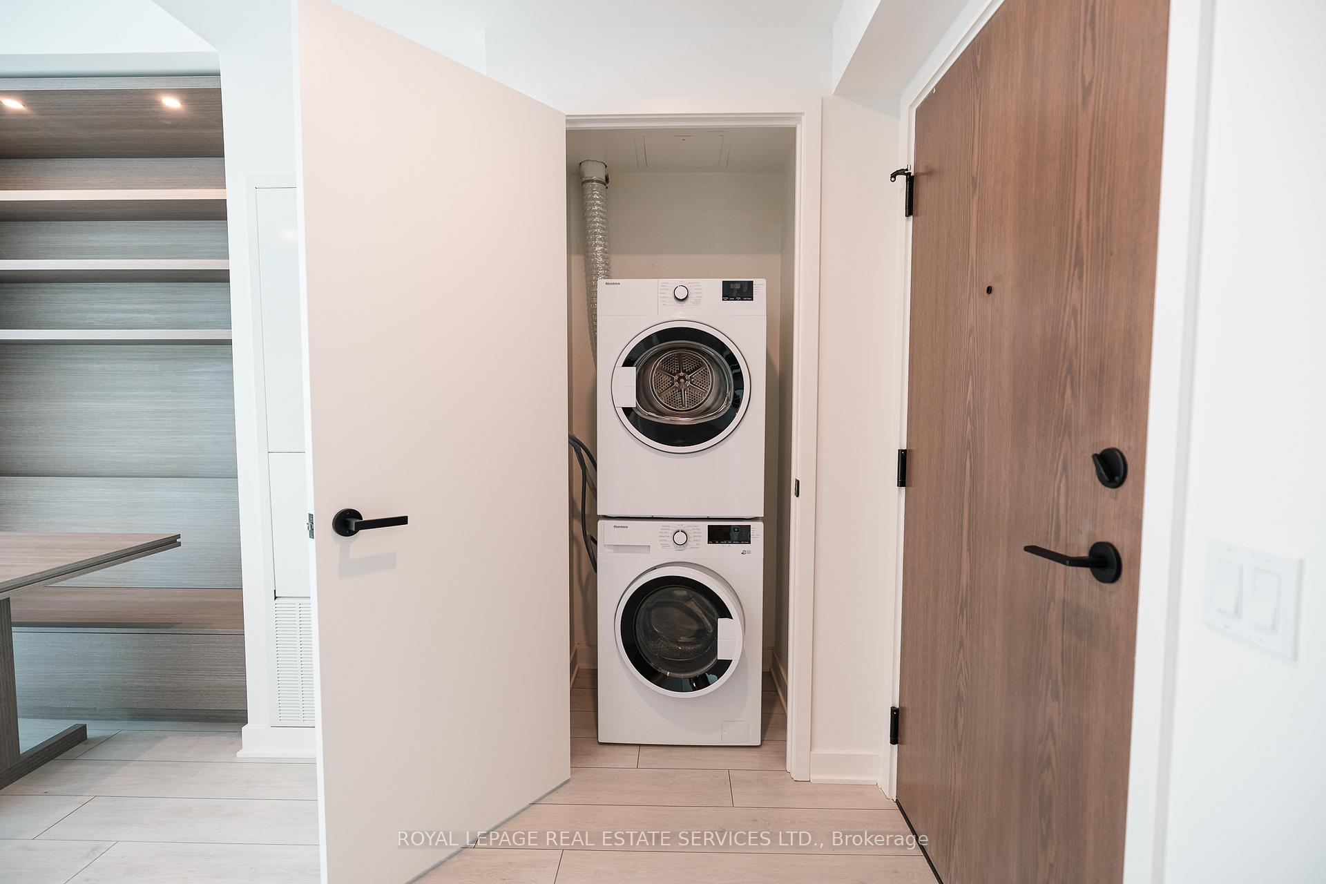 Photo 16 of Unit 4306, 55 Charles Street E, Toronto, Church-Yonge Corridor — HOMEH