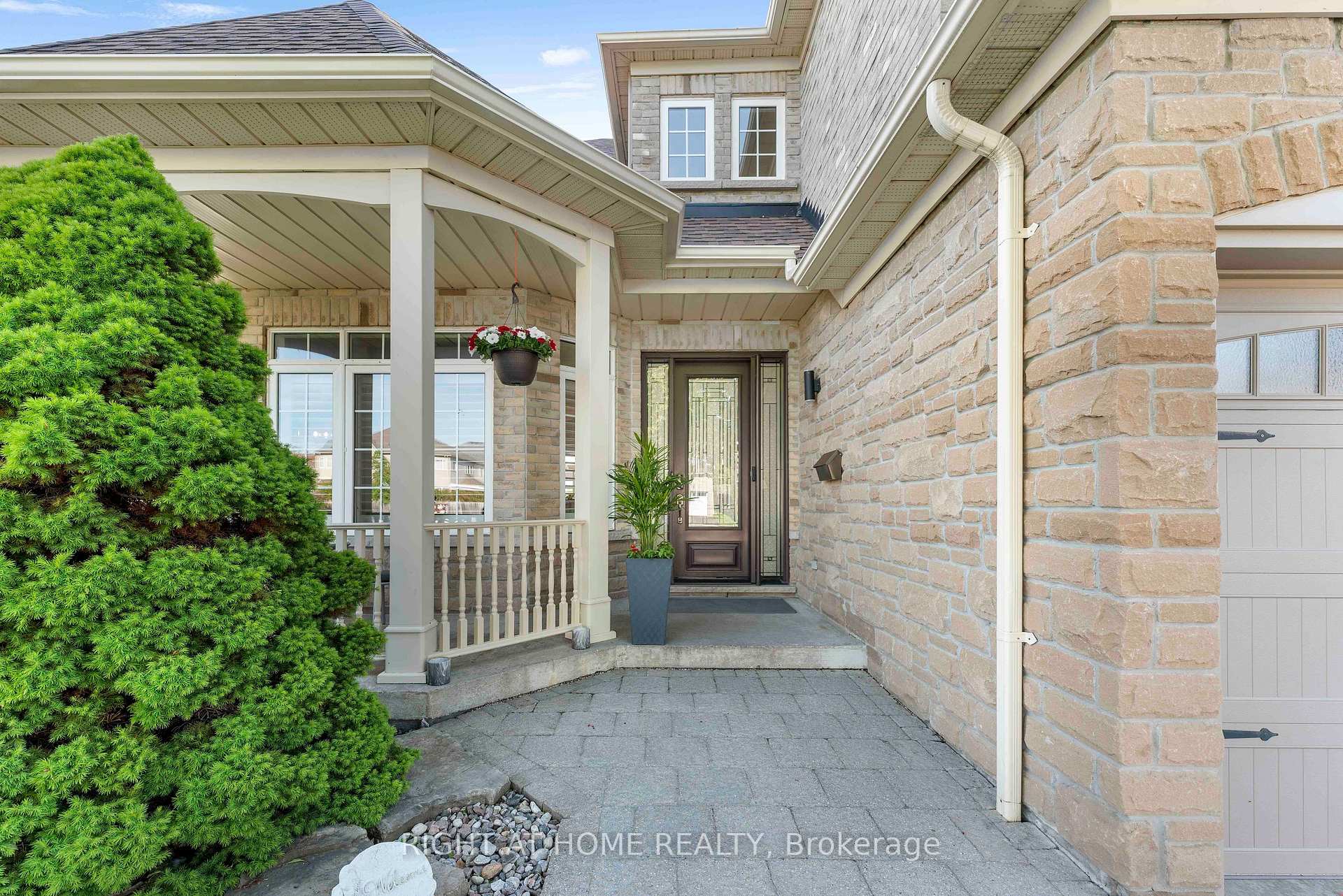 Photo 3 of 1048 Mcquay Boulevard, Whitby, Lynde Creek — HOMEH