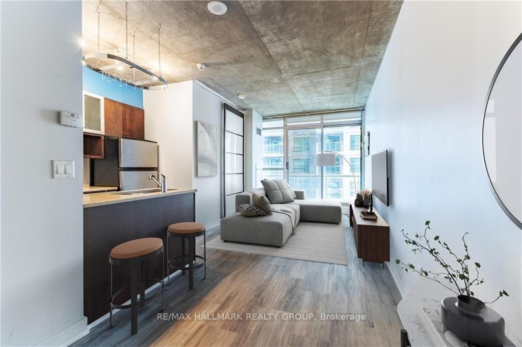 Photo 4 of Unit 1105, 179 George Street, Ottawa, Lower Town/Byward Market — HOMEH