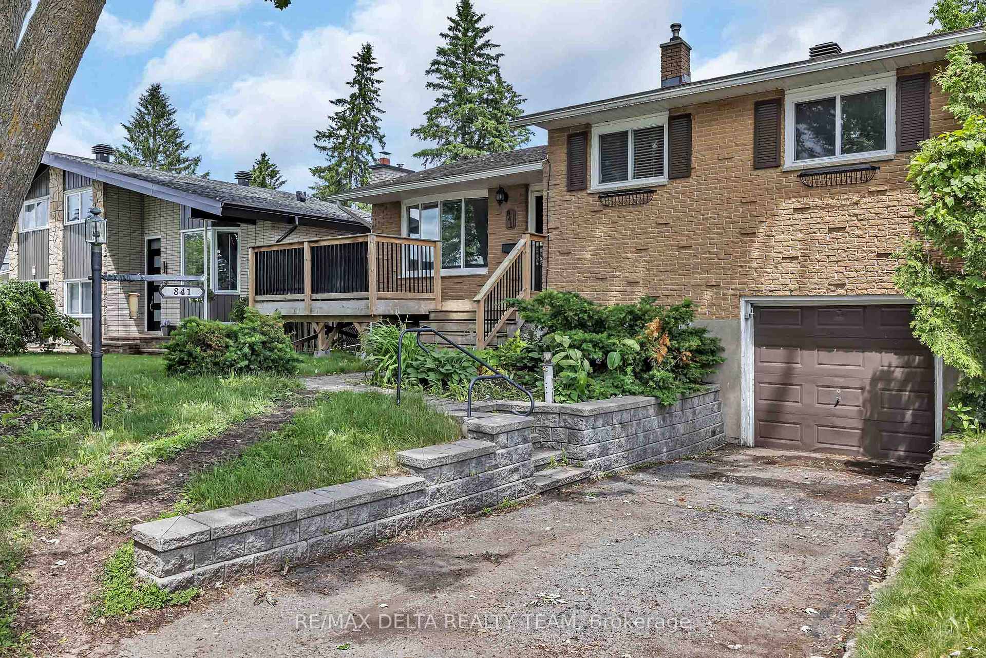 Photo 5 of 841 Balsam Drive, Ottawa, Chatelaine Village — HOMEH