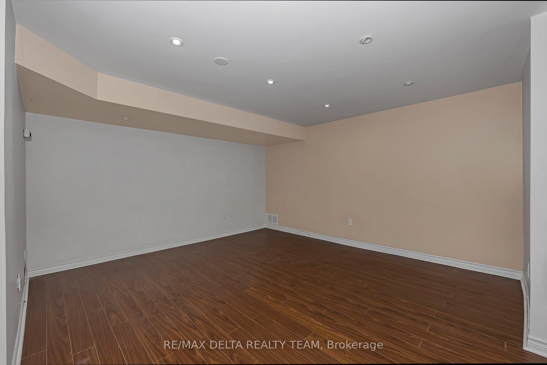Photo 31 of 841 Balsam Drive, Ottawa, Chatelaine Village — HOMEH