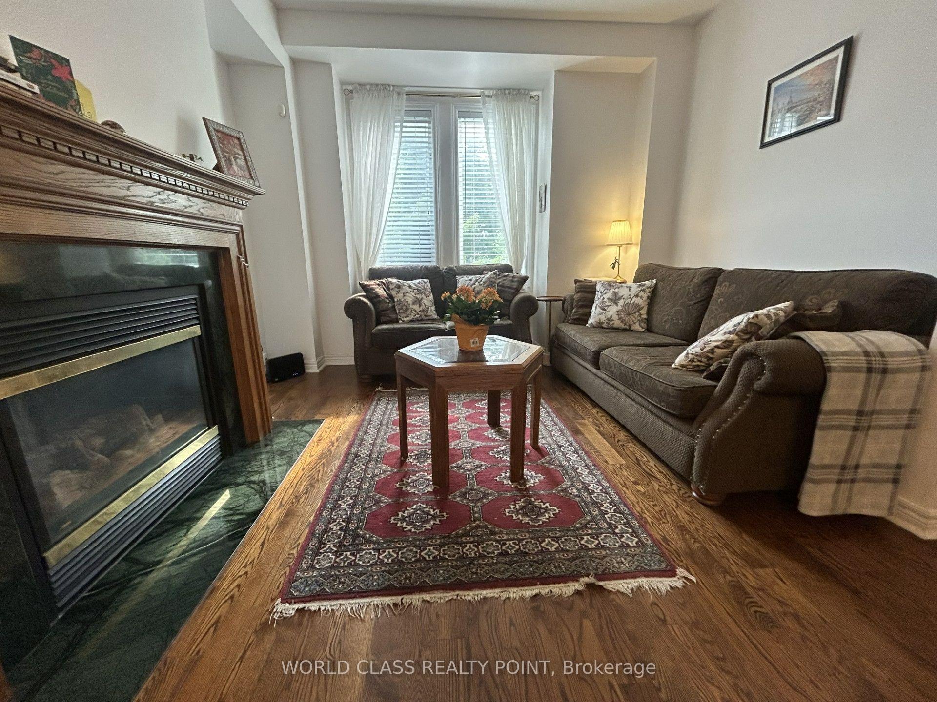 Photo 2 of 7 Carnation Road, Markham, Commerce Valley — HOMEH