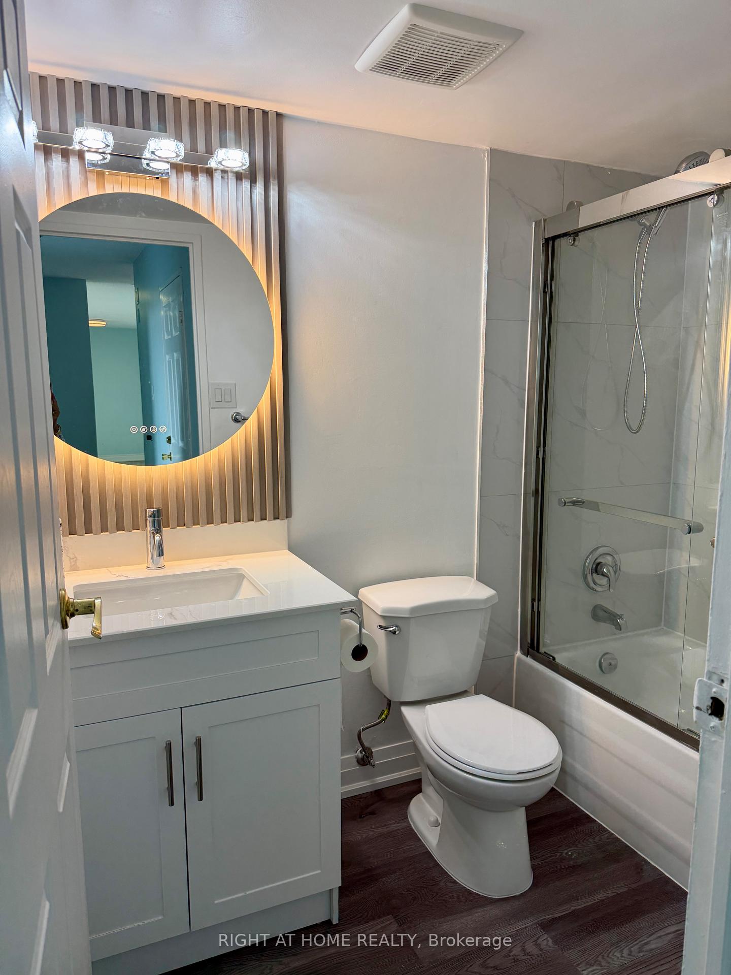 Photo 15 of Unit 2106, 4 Kings Cross Road, Brampton, Queen Street Corridor — HOMEH