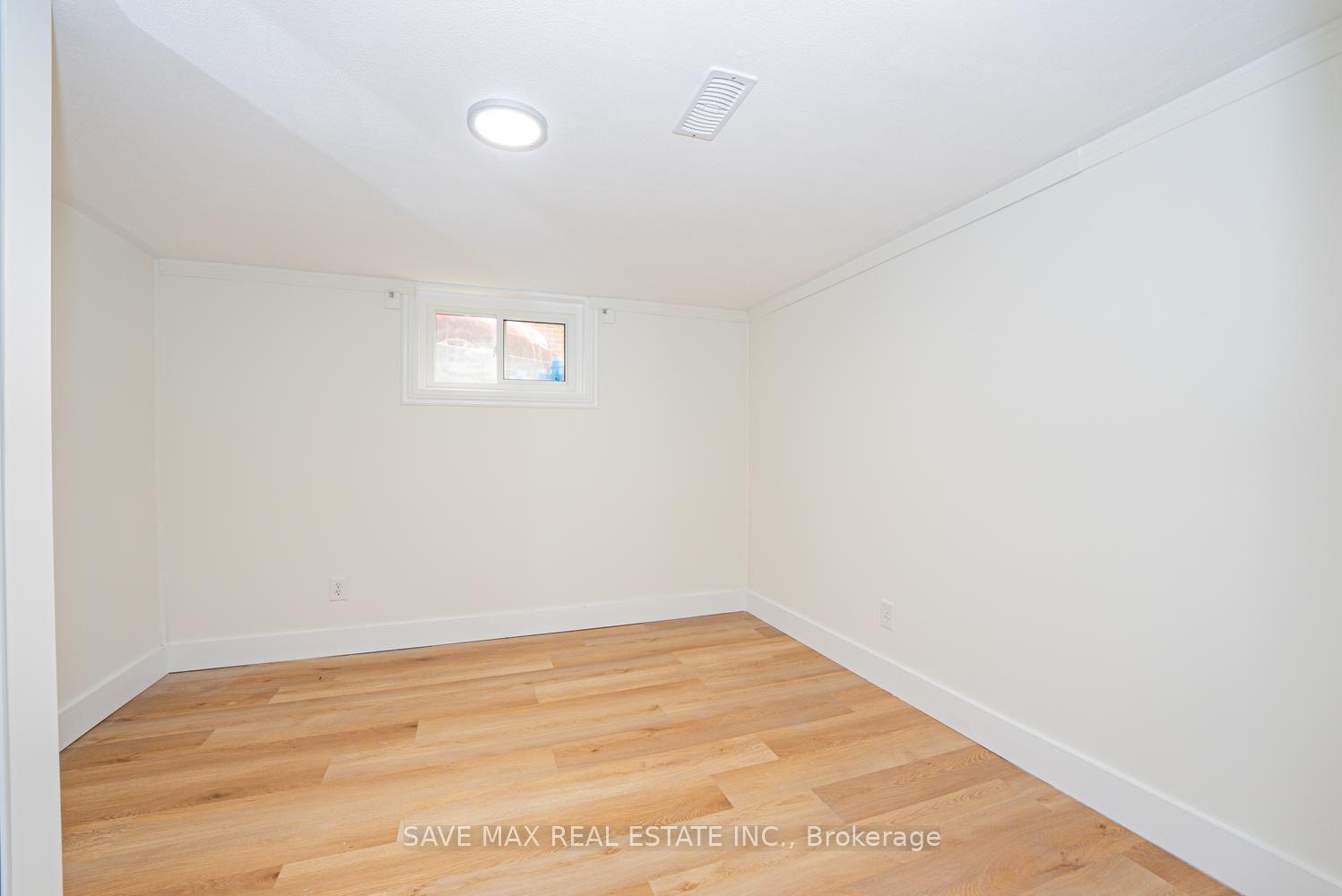 Photo 28 of 191 Clark Avenue, Kitchener, Vanier - Kitchener — HOMEH