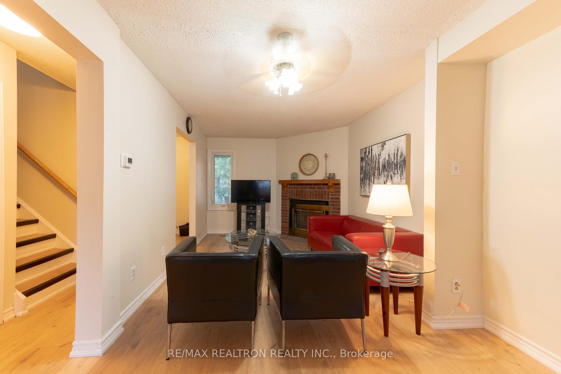 Photo 8 of 95 Chalmers Crescent, Ajax, Central — HOMEH