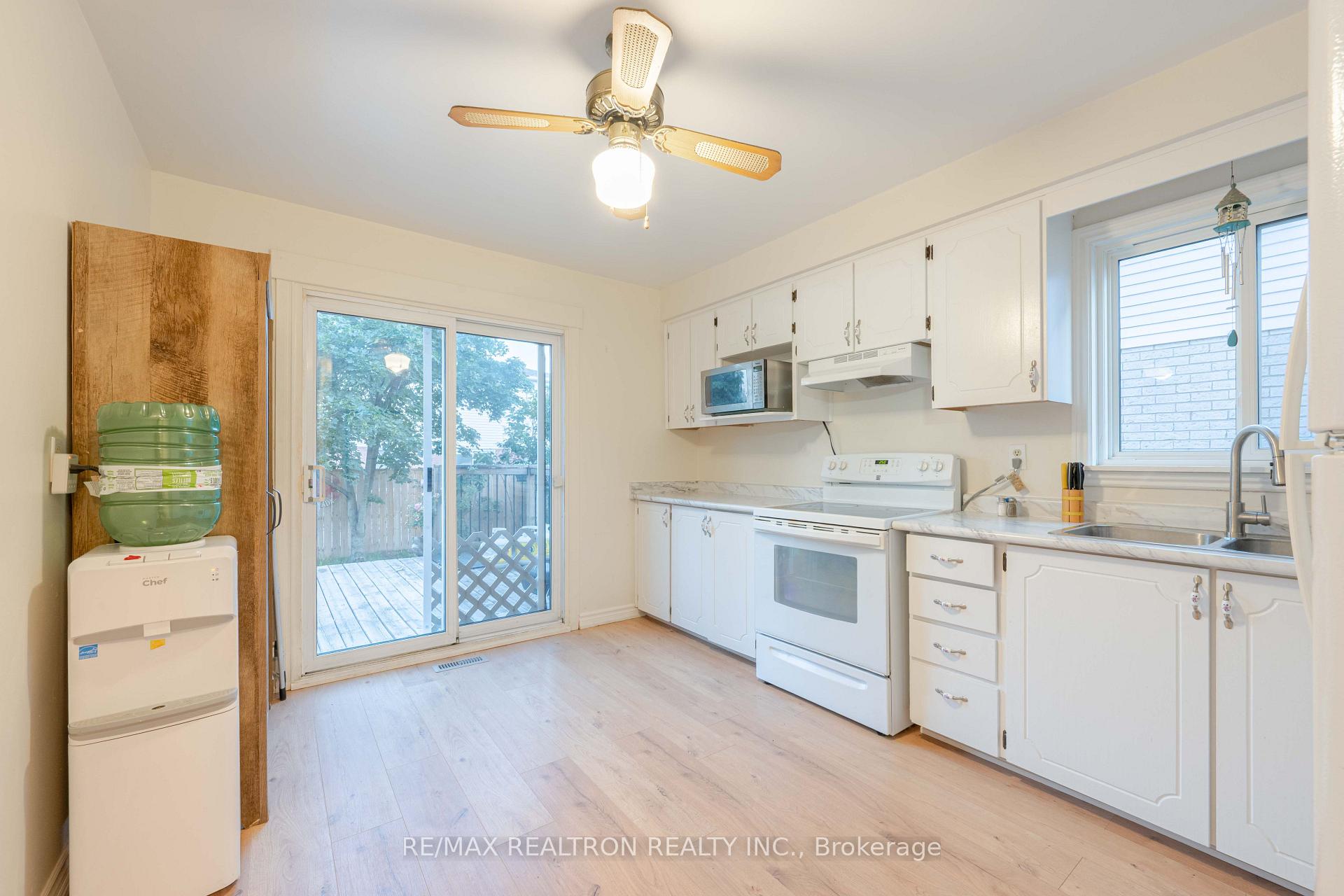 Photo 11 of 95 Chalmers Crescent, Ajax, Central — HOMEH