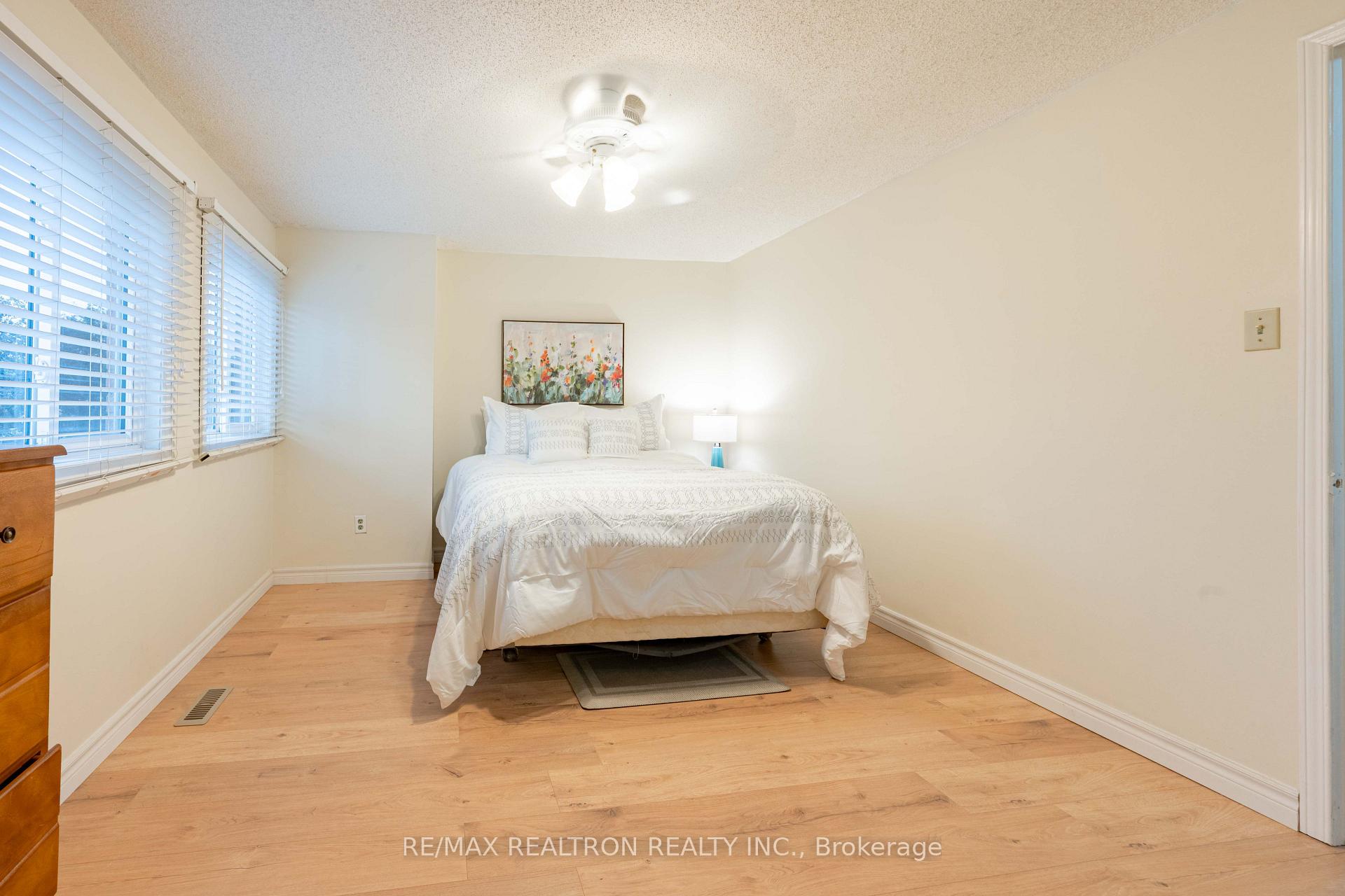 Photo 17 of 95 Chalmers Crescent, Ajax, Central — HOMEH