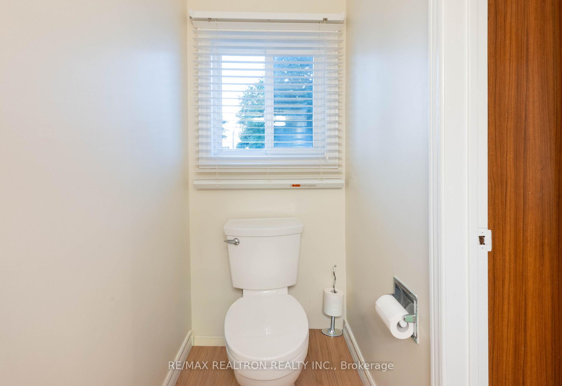 Photo 19 of 95 Chalmers Crescent, Ajax, Central — HOMEH