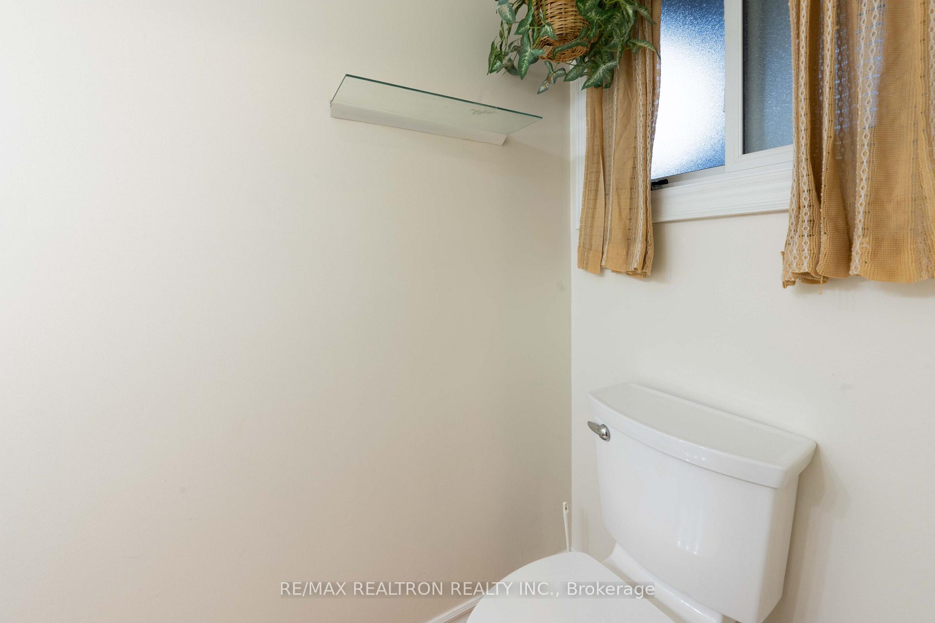 Photo 29 of 95 Chalmers Crescent, Ajax, Central — HOMEH