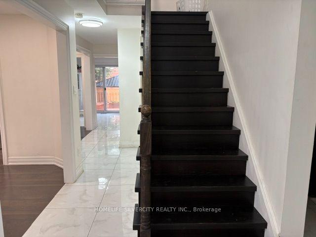 Photo 7 of 124 Jordan Drive, Orangeville — HOMEH
