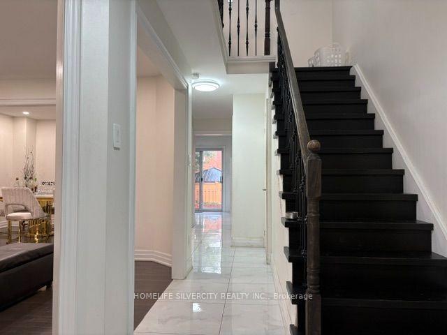 Photo 8 of 124 Jordan Drive, Orangeville — HOMEH